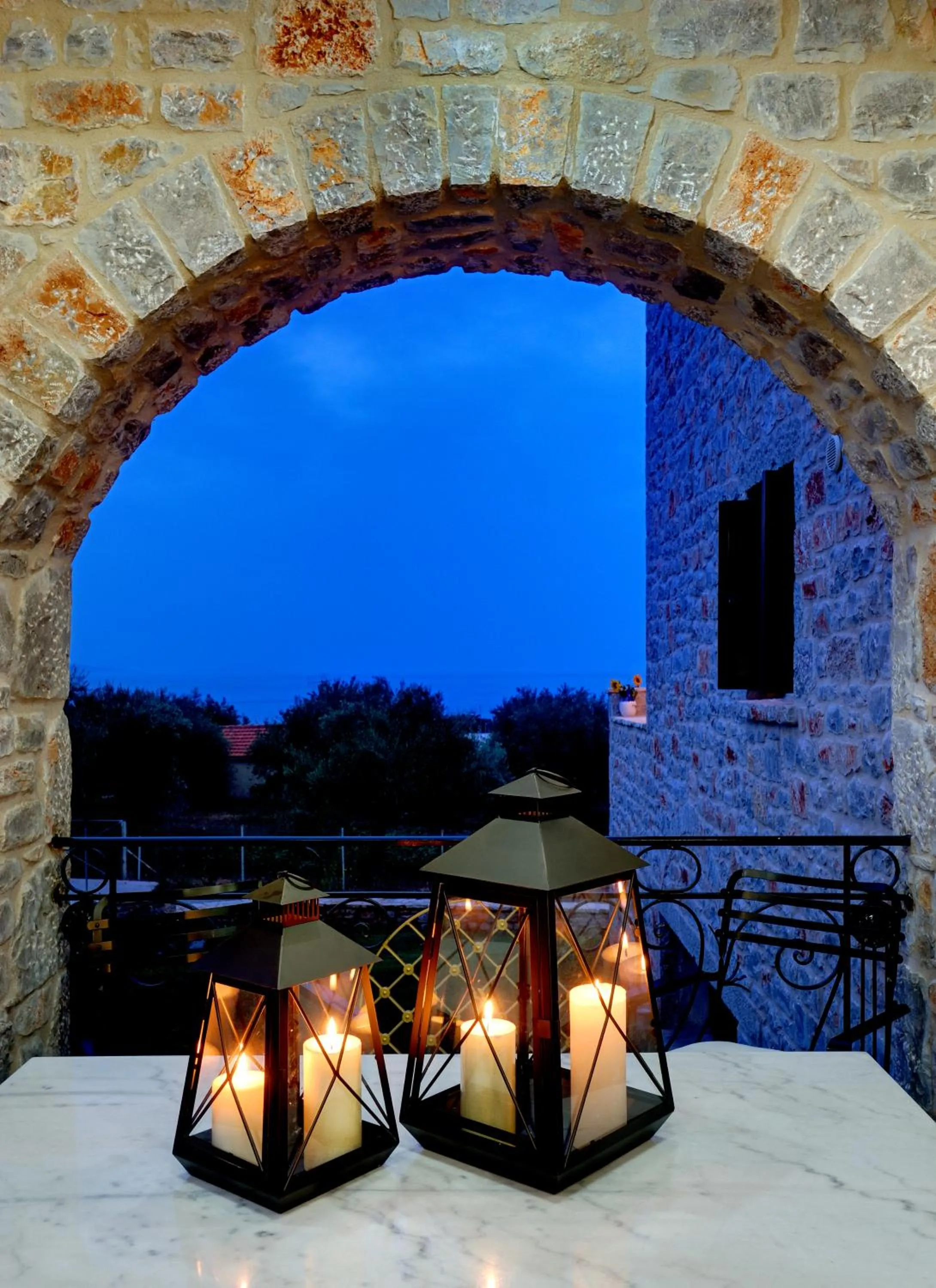 Decorative detail in Byzantinon Hotel