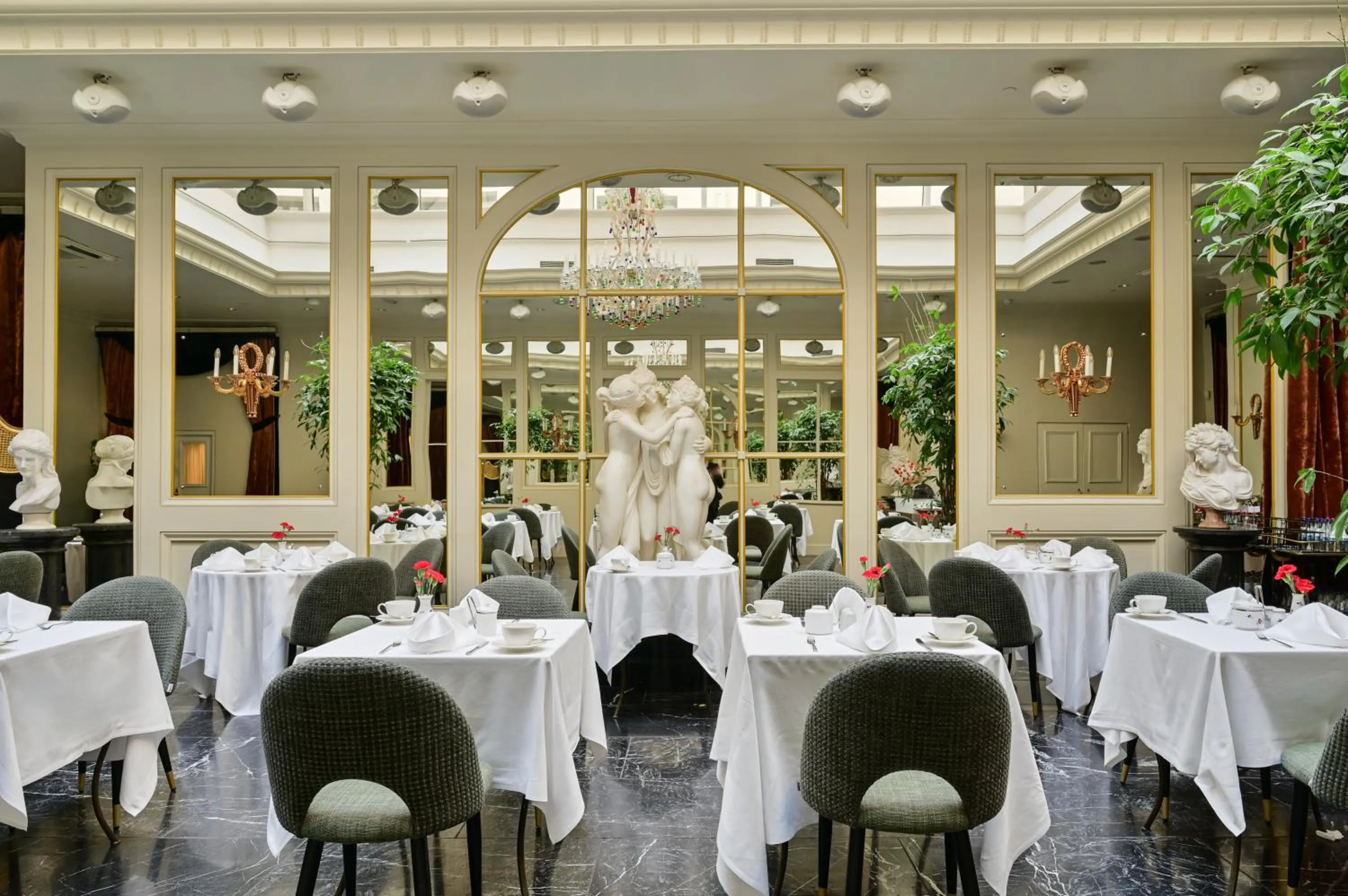 Breakfast in Grand Palace Hotel - Small Luxury Hotels of the World