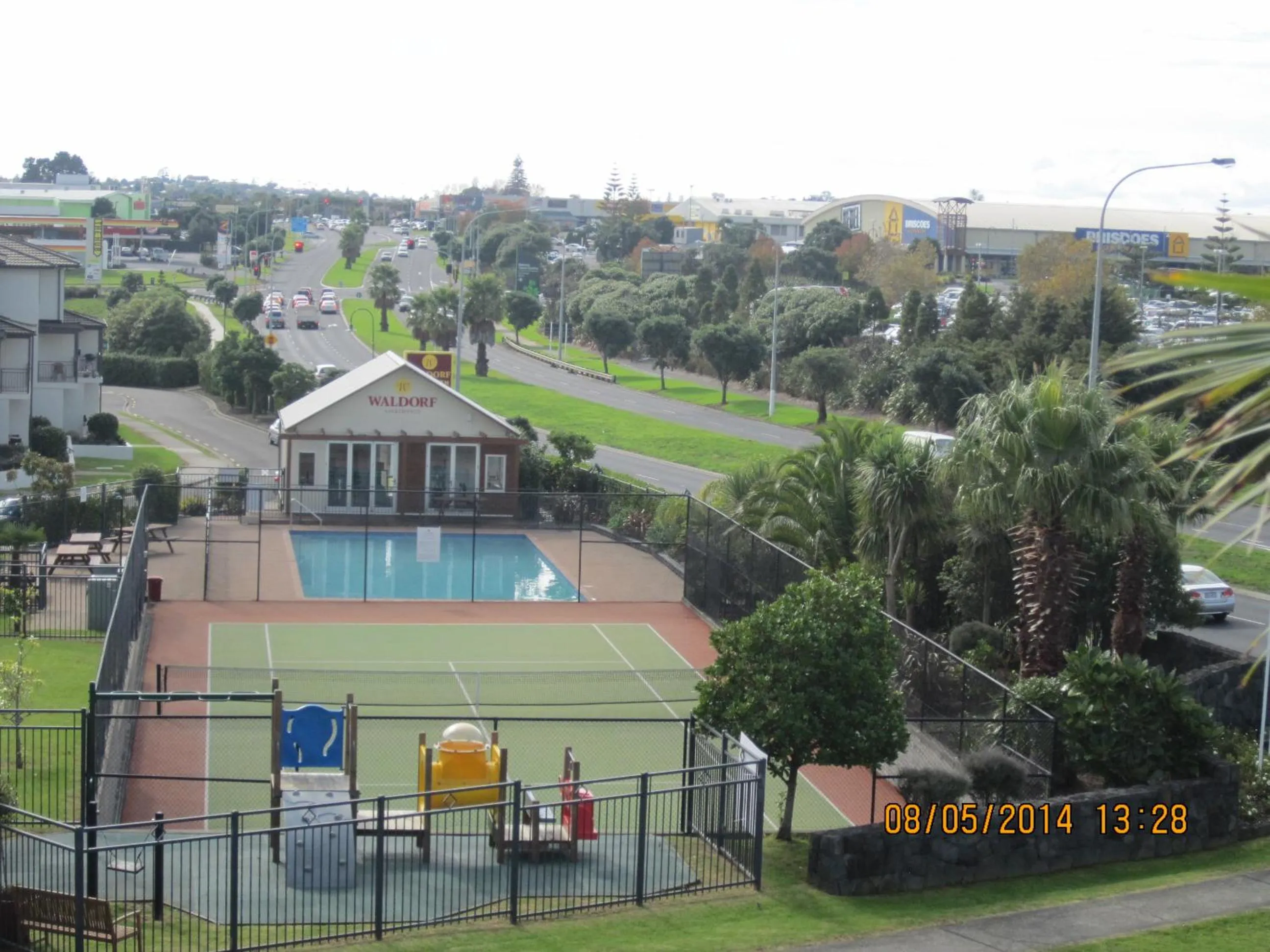 Swimming pool in Nesuto Newhaven