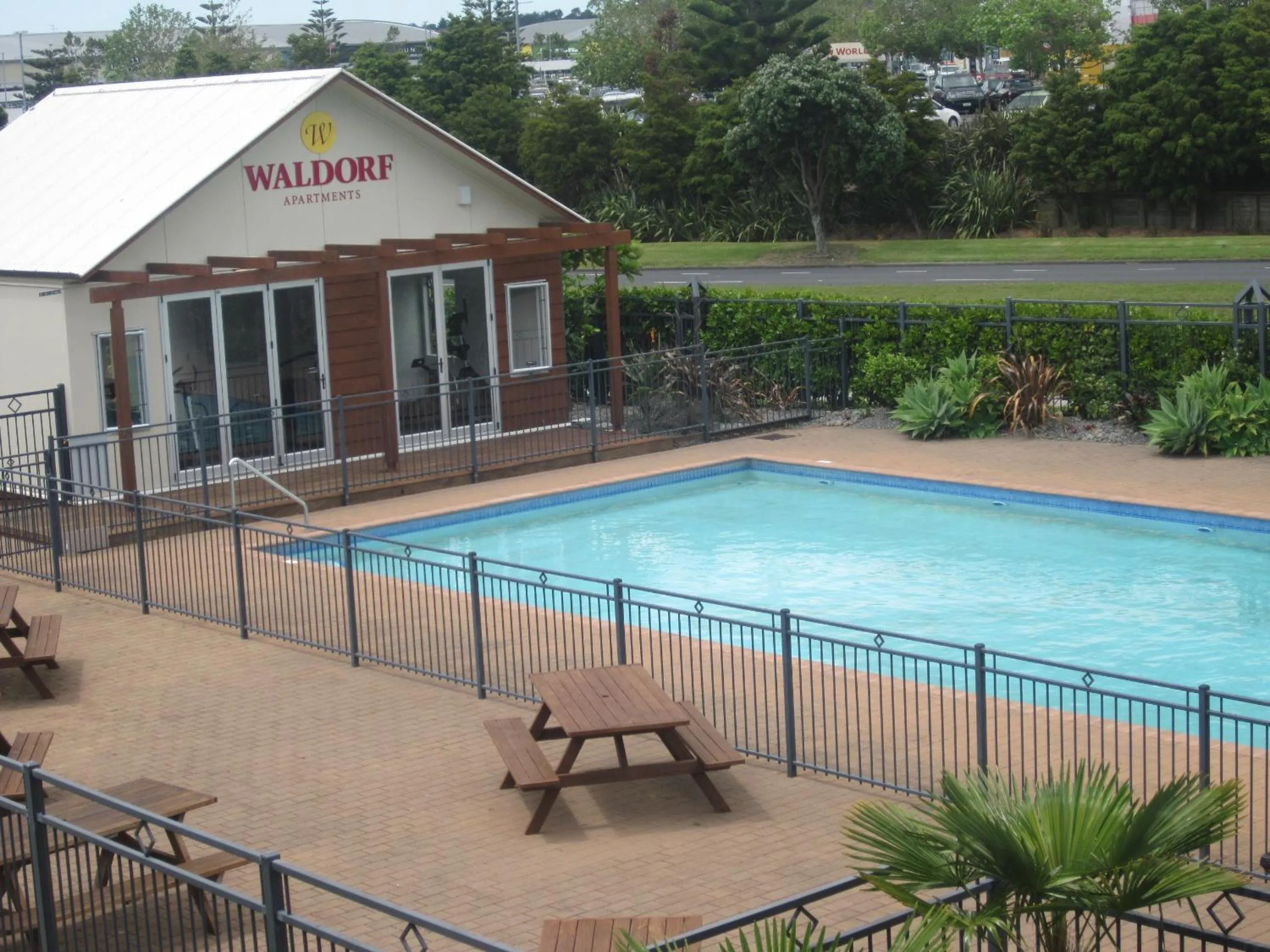 Swimming pool in Nesuto Newhaven