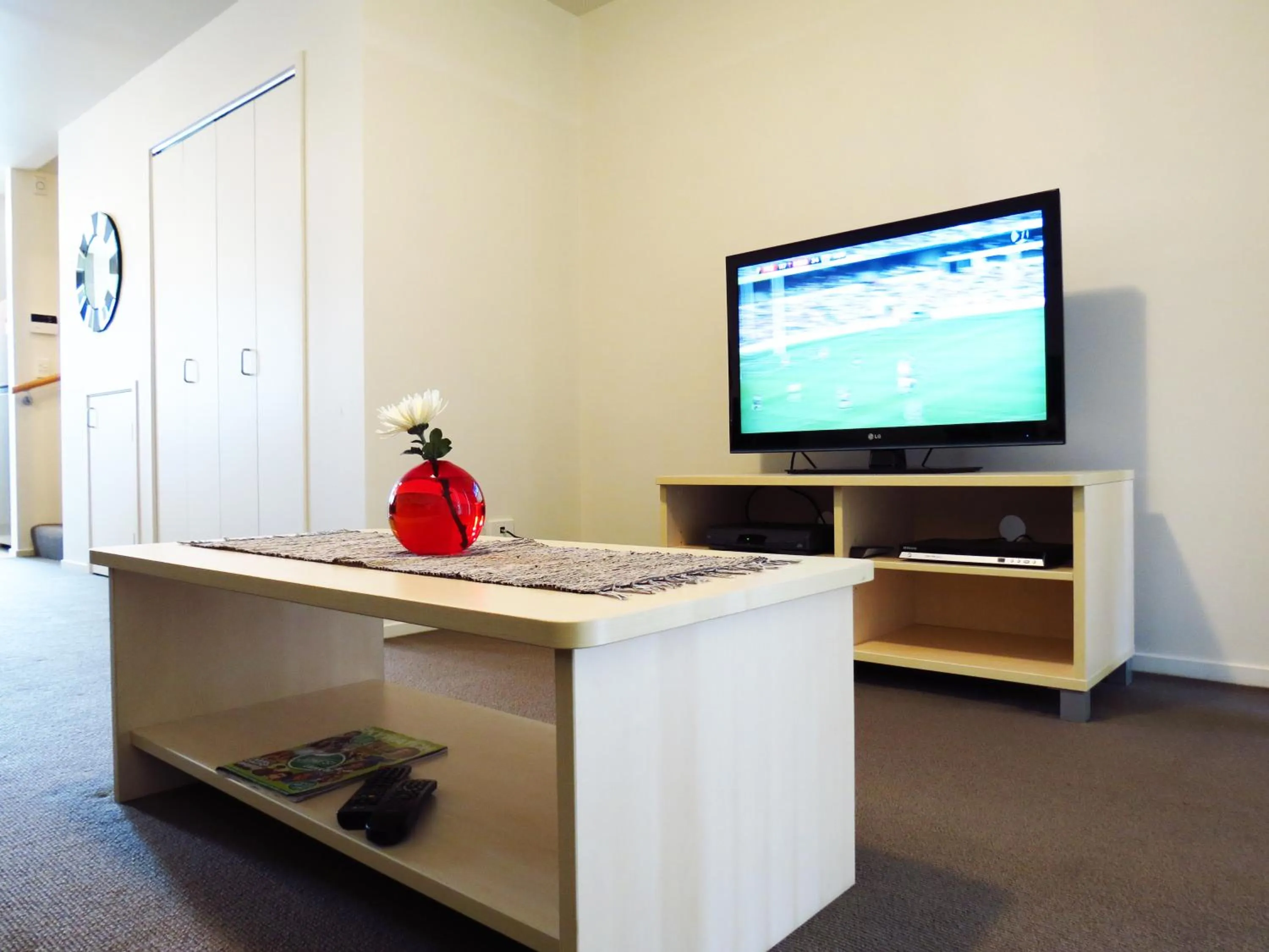 TV and multimedia in Nesuto Newhaven