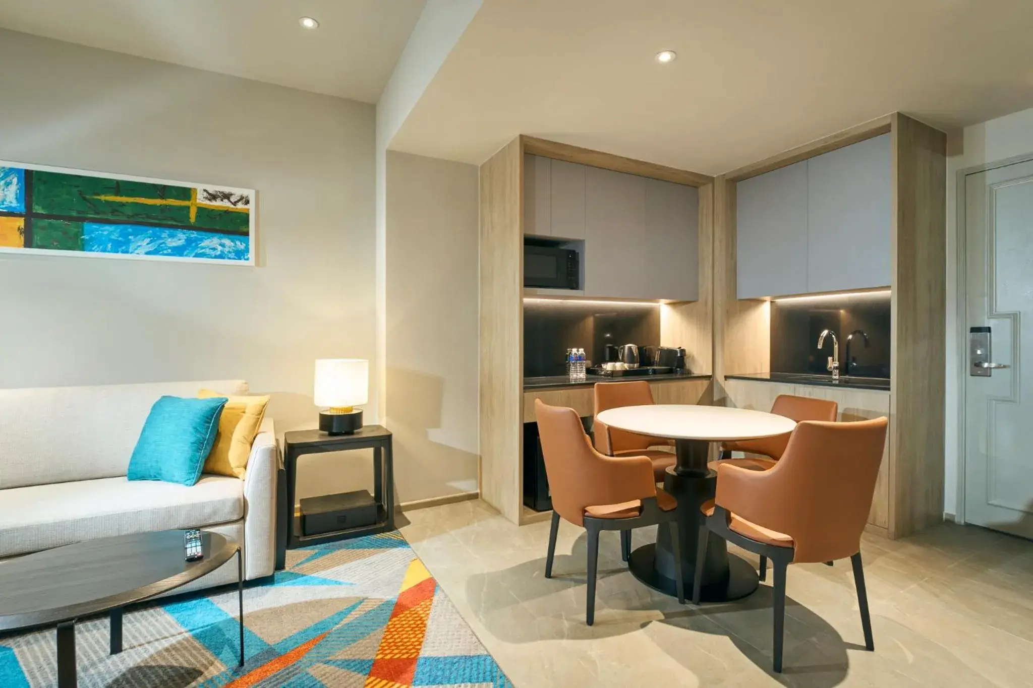 One-Bedroom Suite with Kitchenette and Free Breakfast - single occupancy in Holiday Inn Express & Suites Singapore Novena by IHG One-Bedroom Suite with Kitchenette and Free Breakfast - single occupancy in Holiday Inn Express & Suites Singapore Novena by IHG
