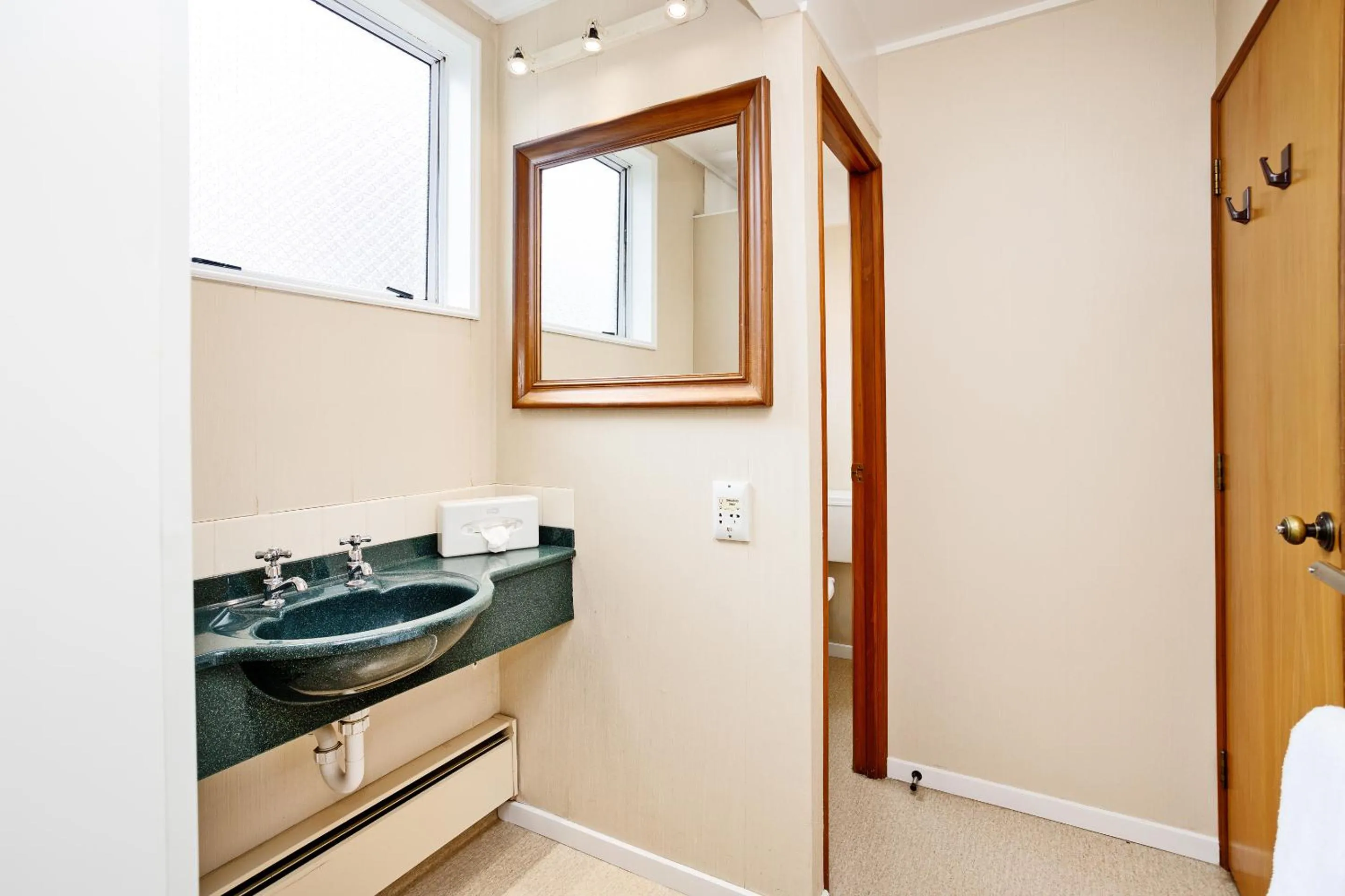 Balmoral Lodge Motel