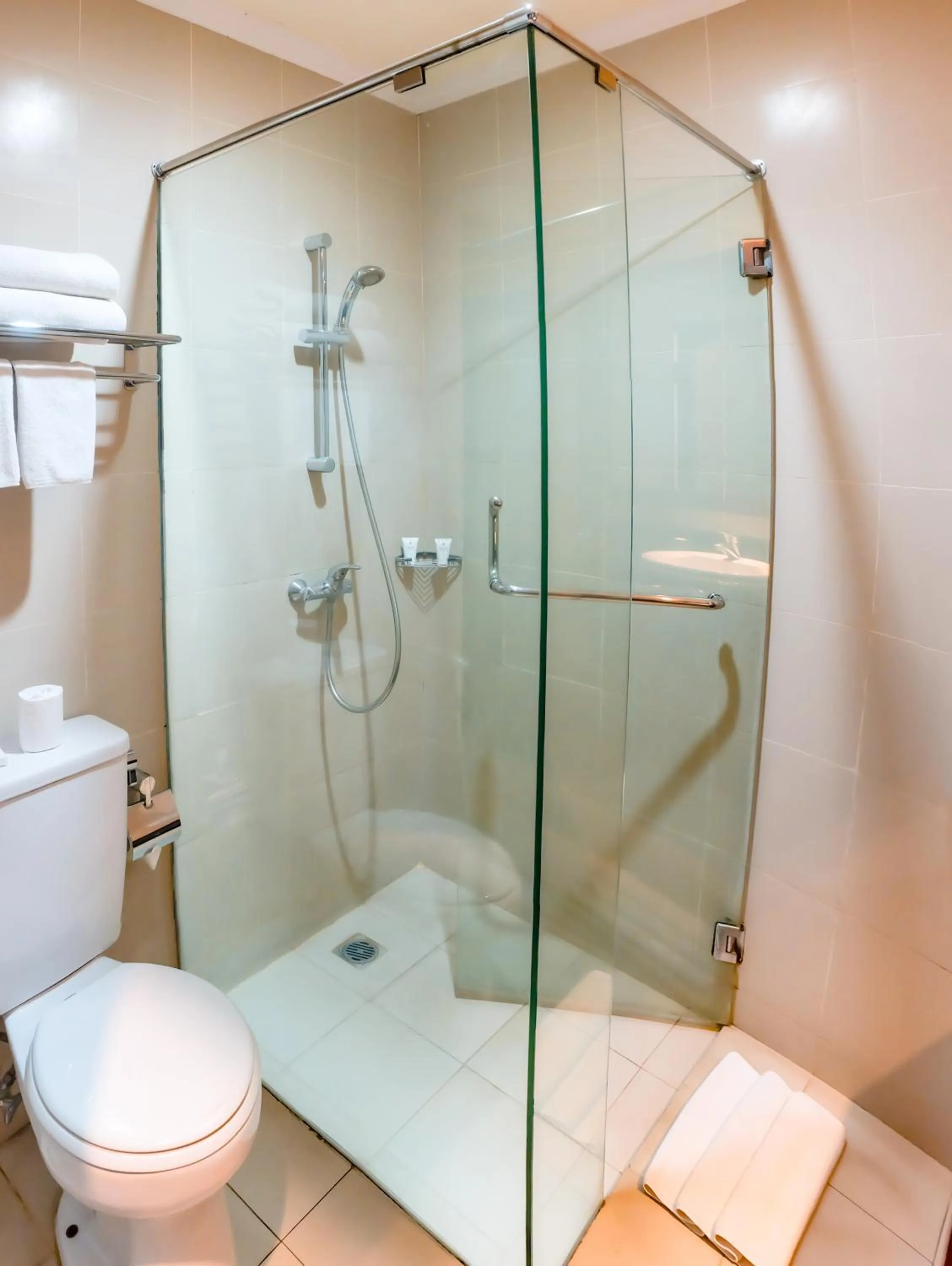 Bathroom in Griya Santrian a Beach Resort And Spa