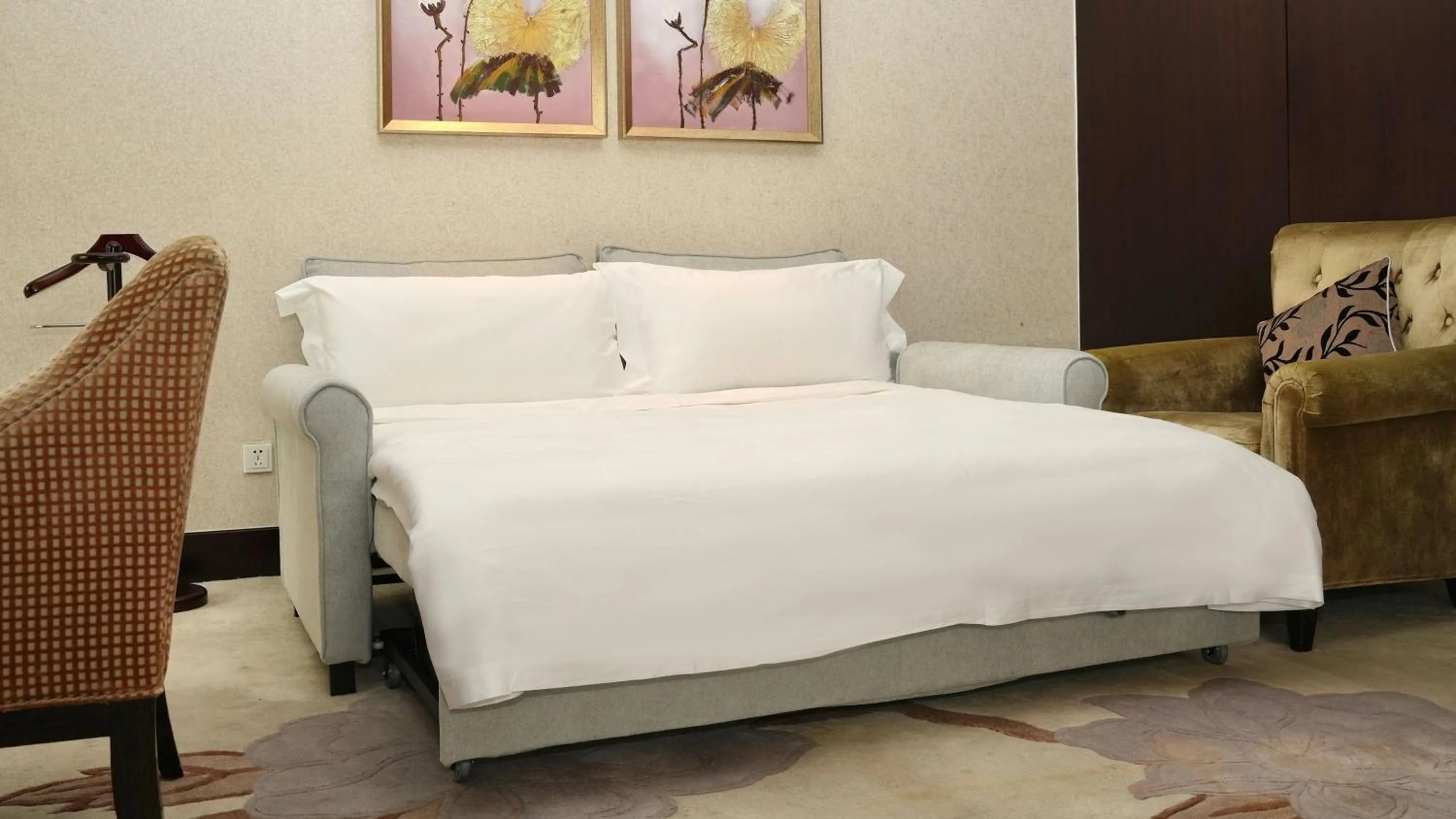 Photo of the whole room, Bed in InterContinental Dalian by IHG