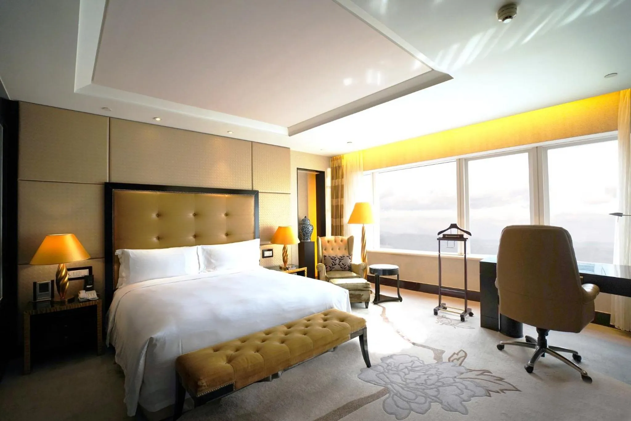 Photo of the whole room, Bed in InterContinental Dalian by IHG
