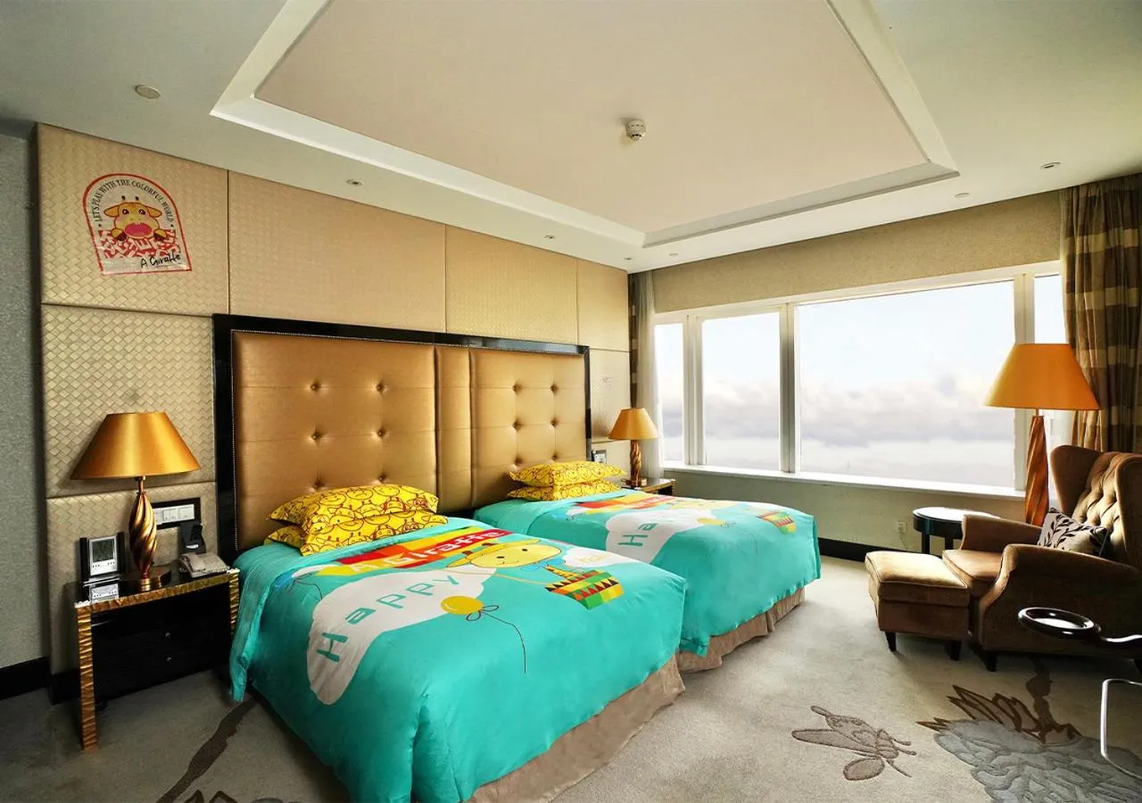 Bedroom, Bed in InterContinental Dalian by IHG