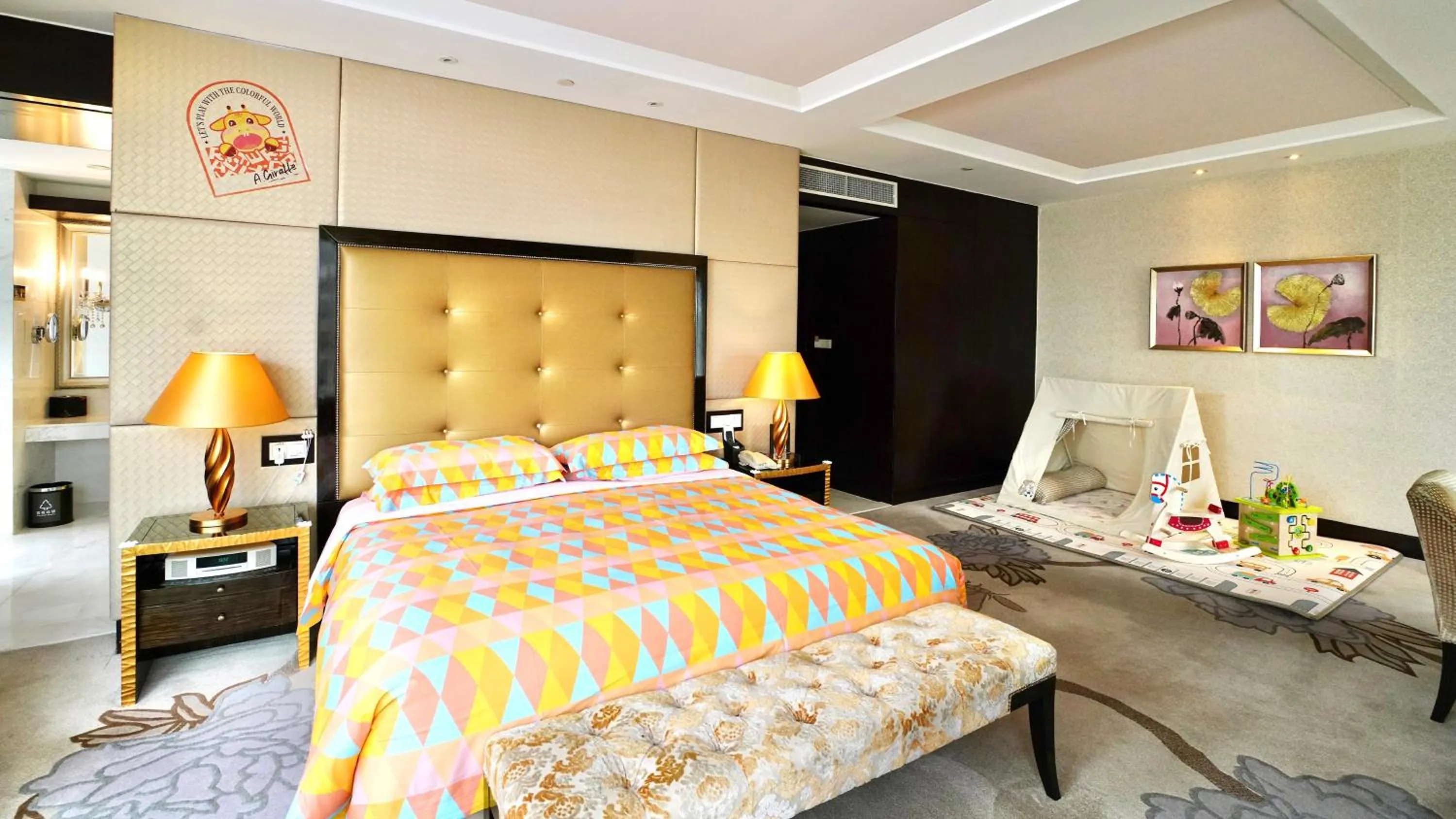 Photo of the whole room, Bed in InterContinental Dalian by IHG