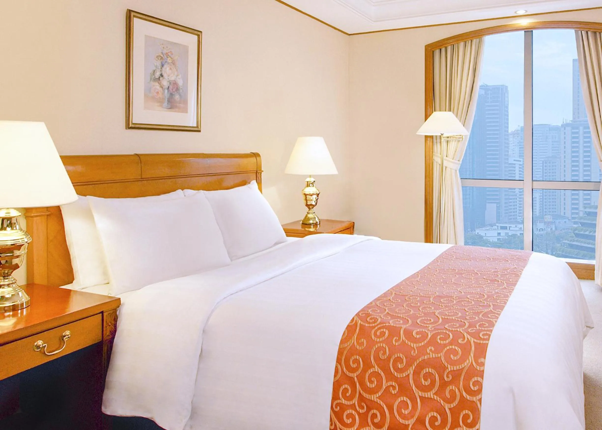 Bed in Richmonde Hotel Ortigas, Manila