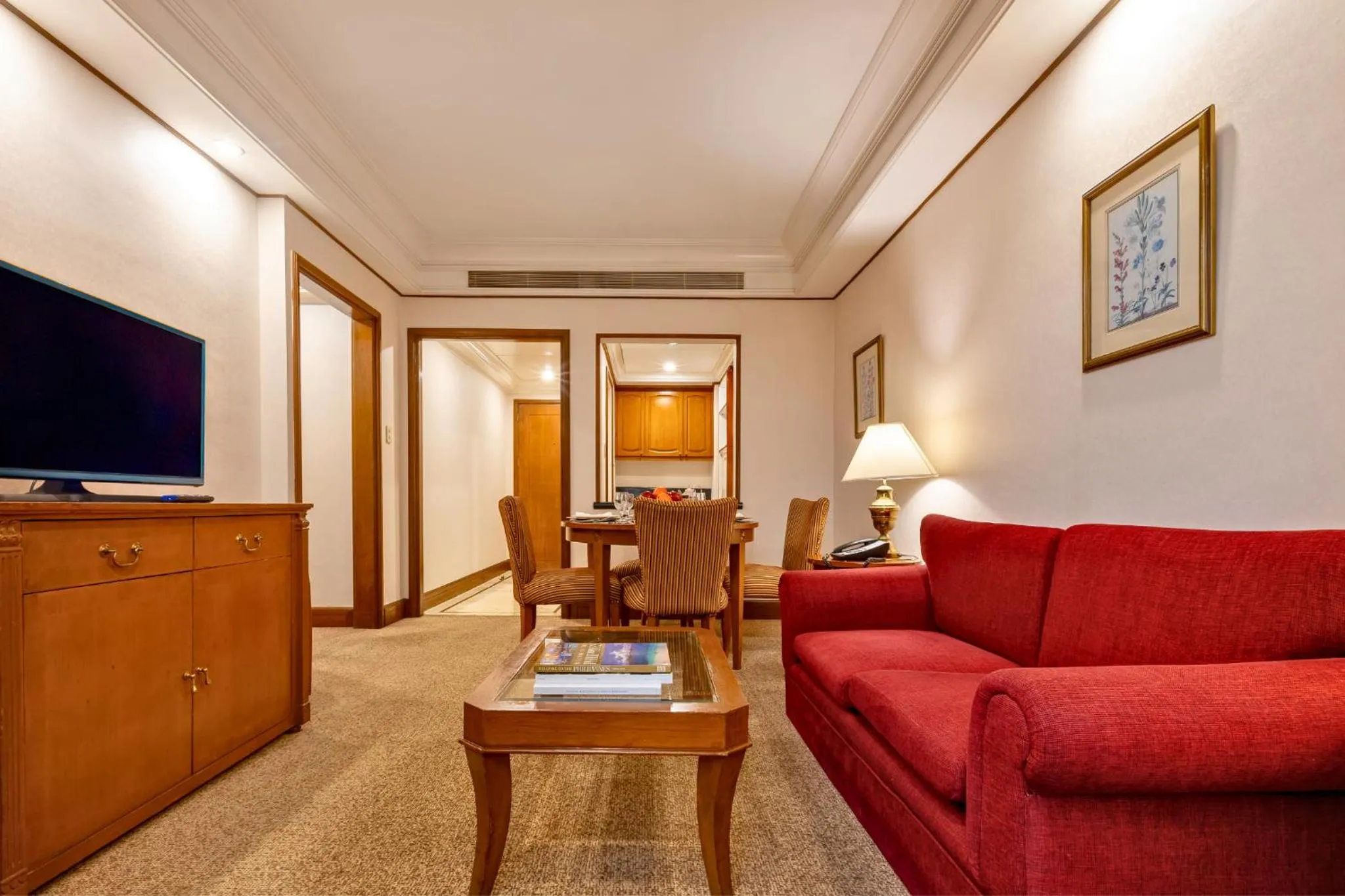 TV and multimedia in Richmonde Hotel Ortigas, Manila