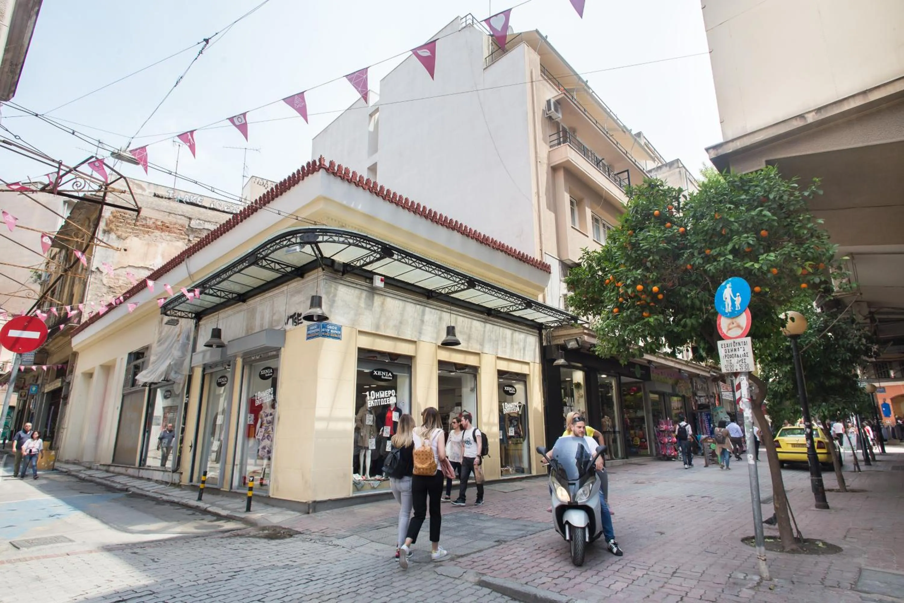 Street view in Apartments Historical Center
