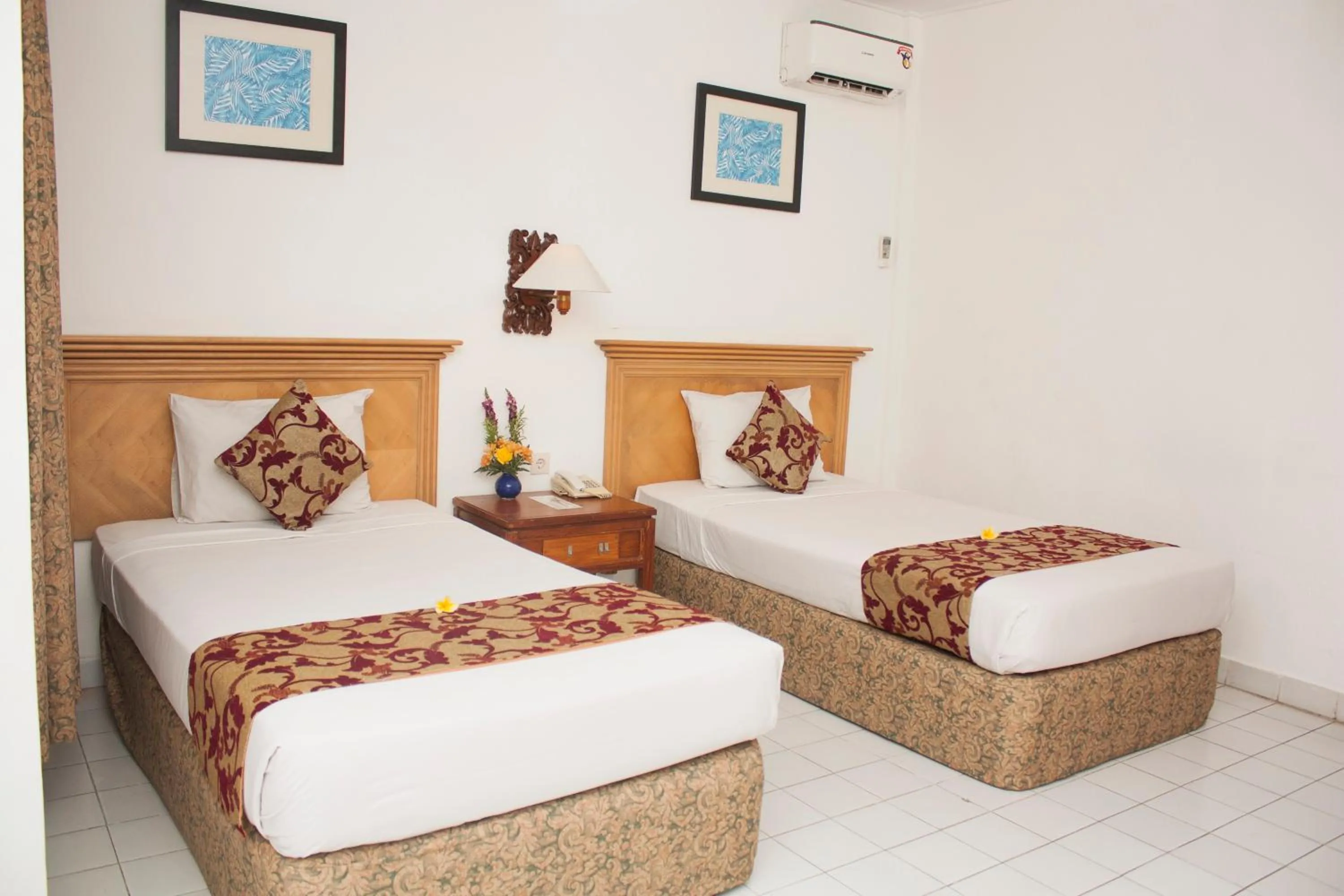 Bed in Seminyak Paradiso Hotel