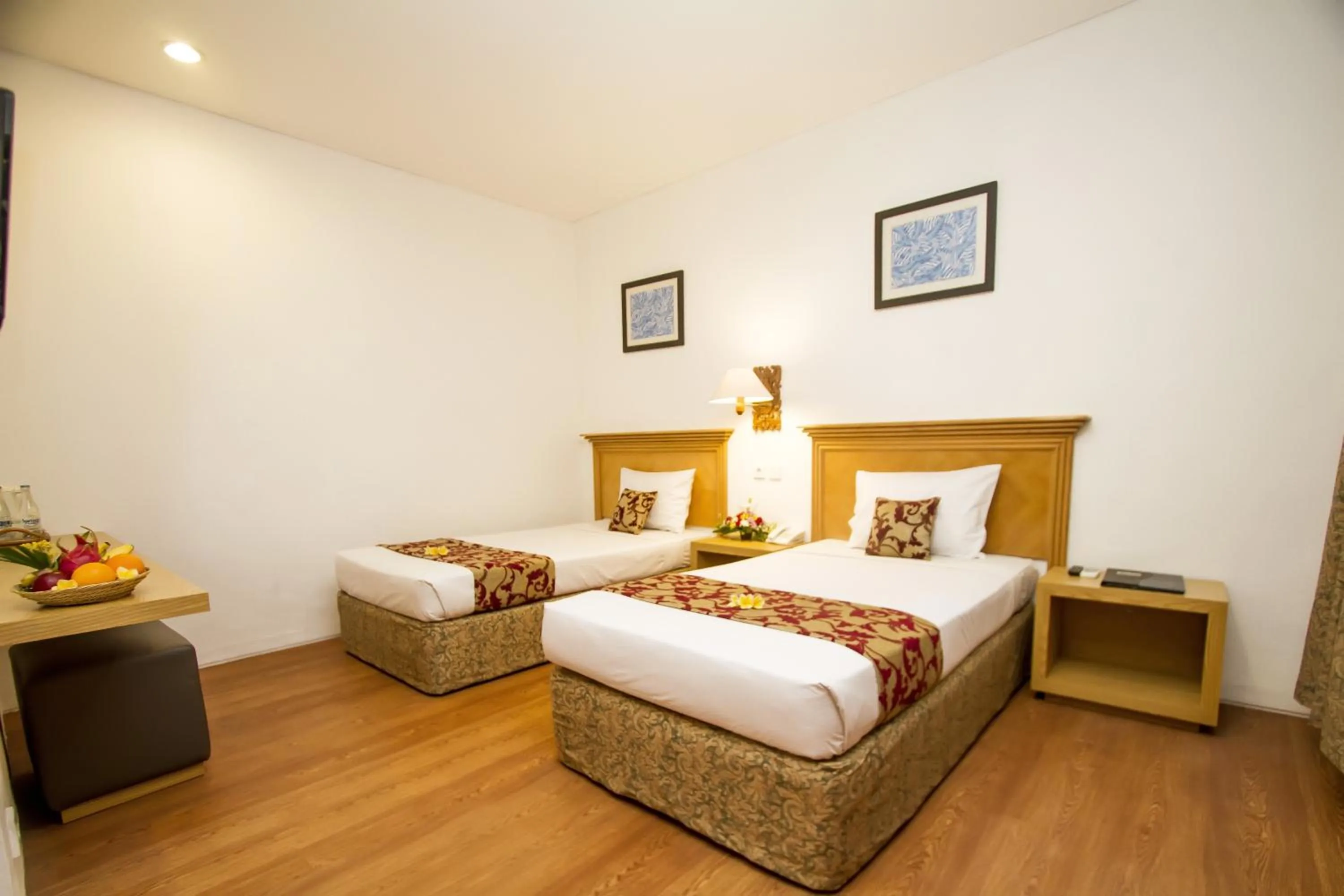 Bed in Seminyak Paradiso Hotel