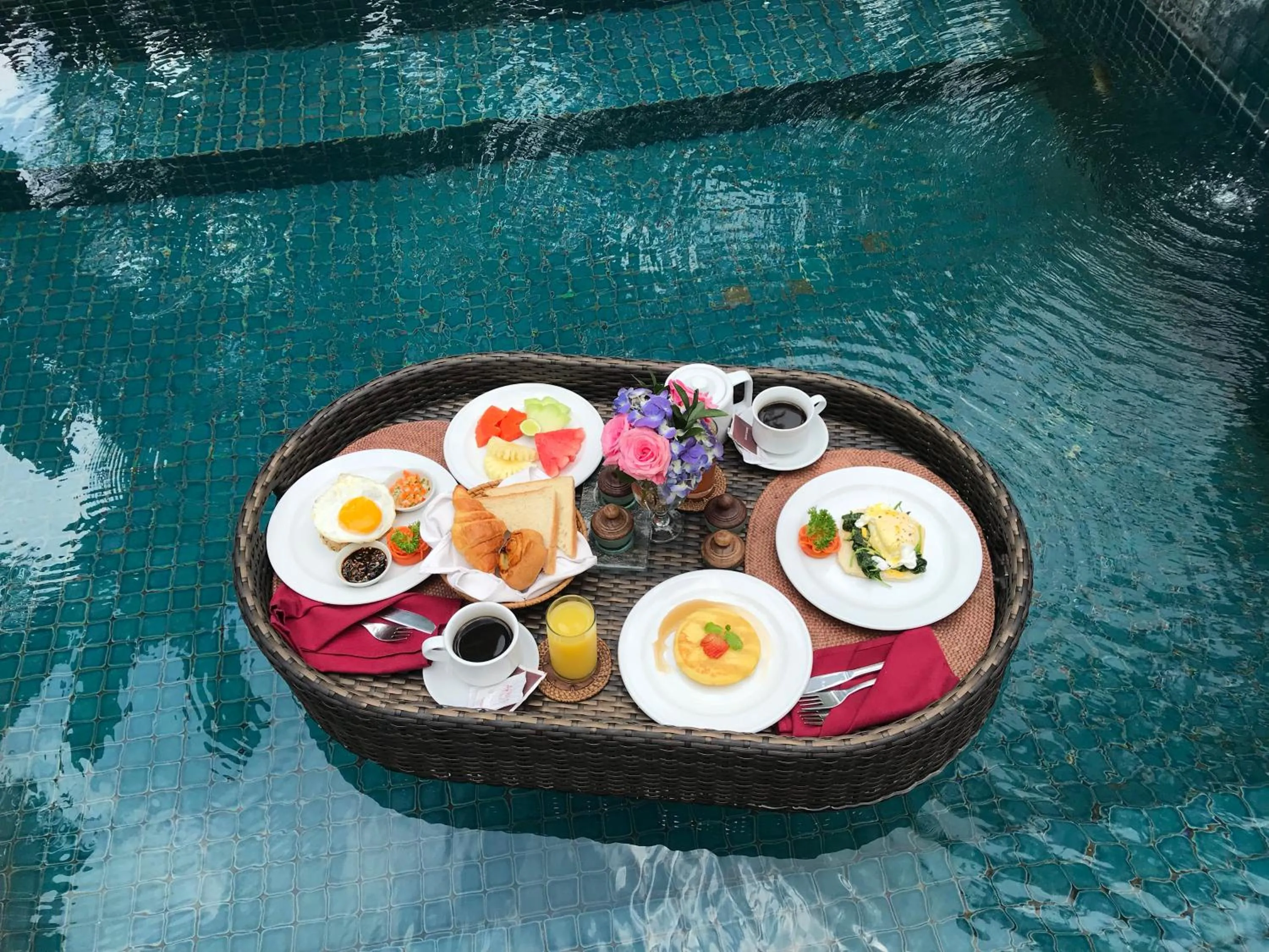 Food and drinks in Arma Museum & Resort