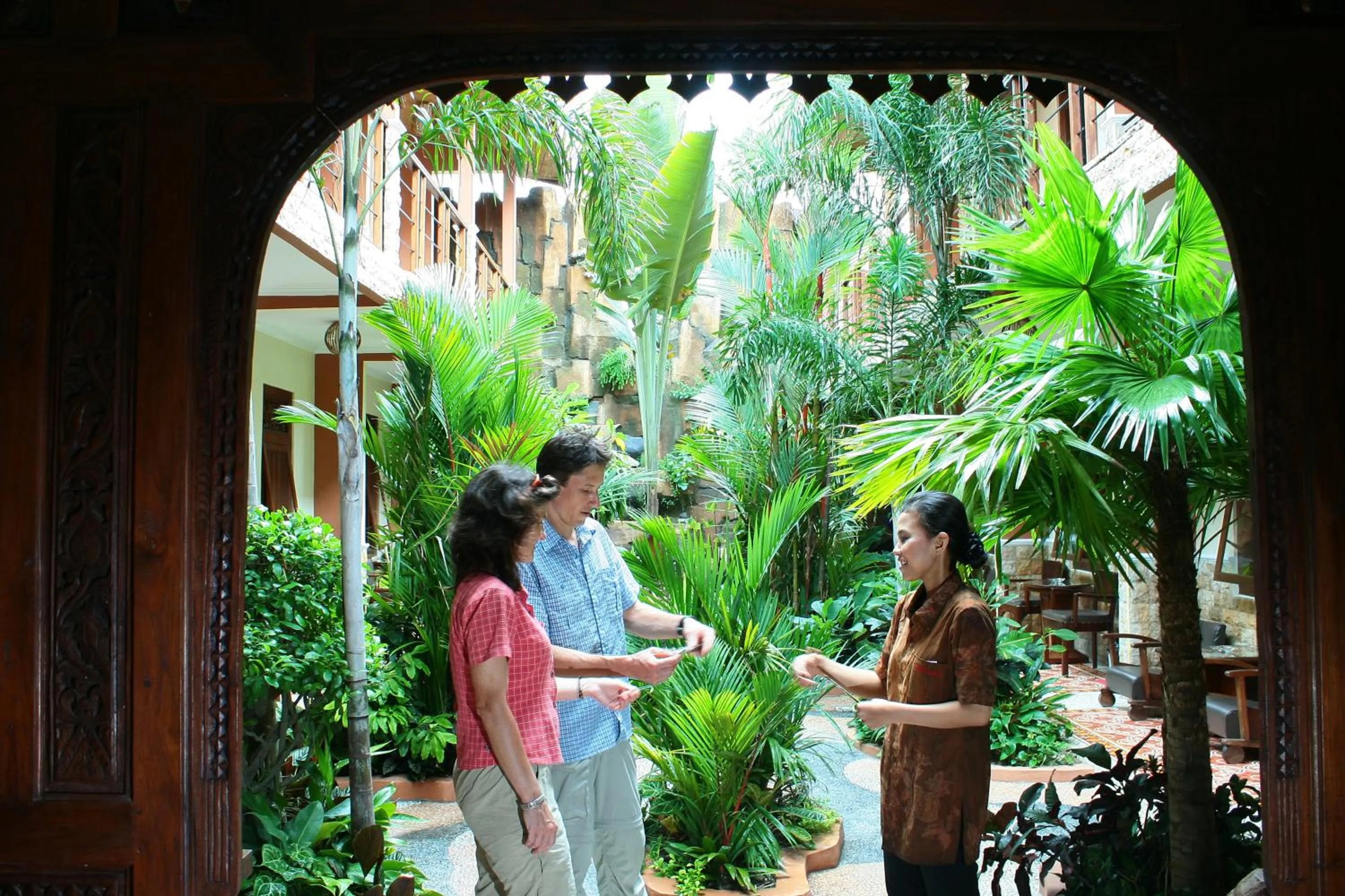 Staff in Hotel 1001 Malam