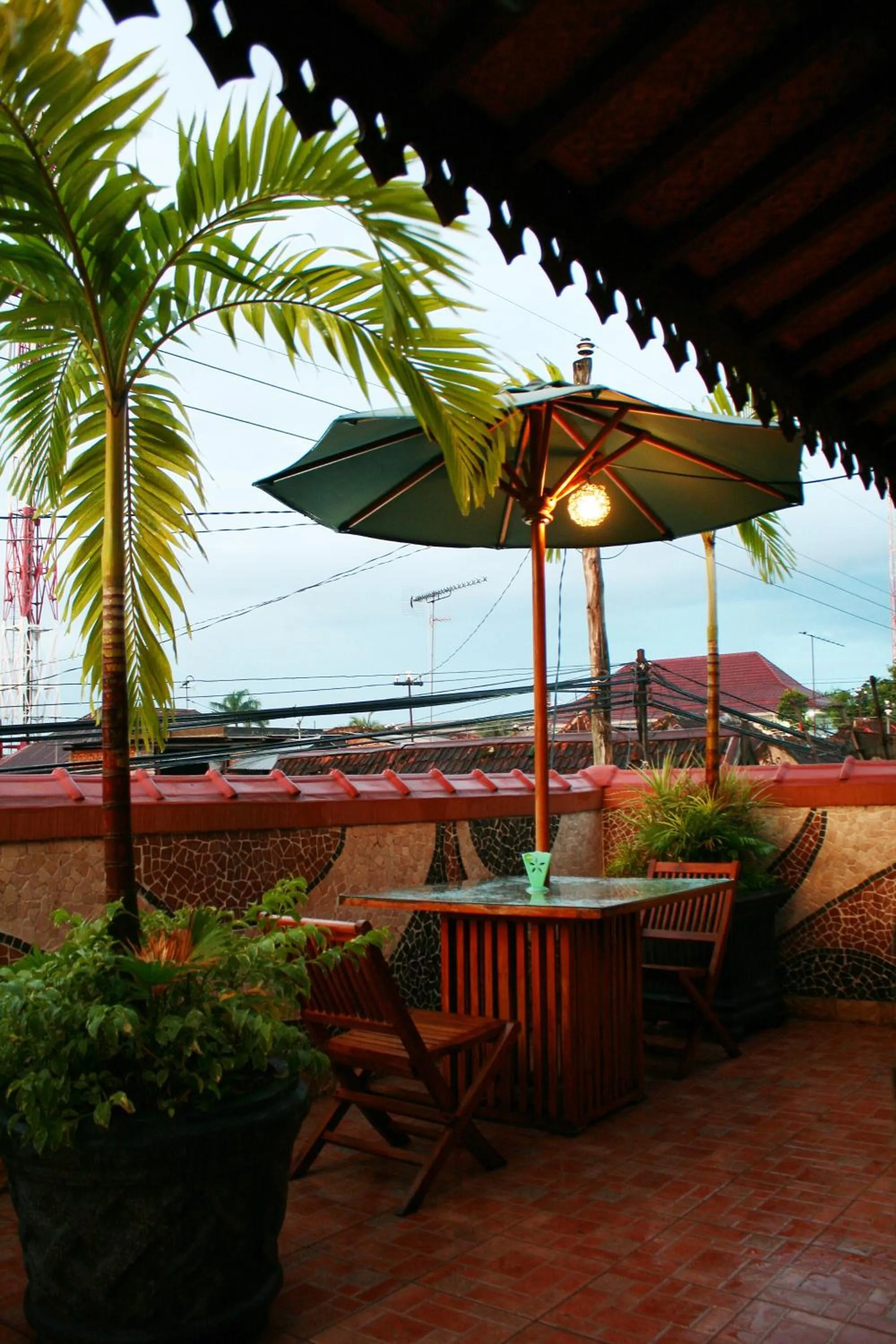 Restaurant/places to eat in Hotel 1001 Malam