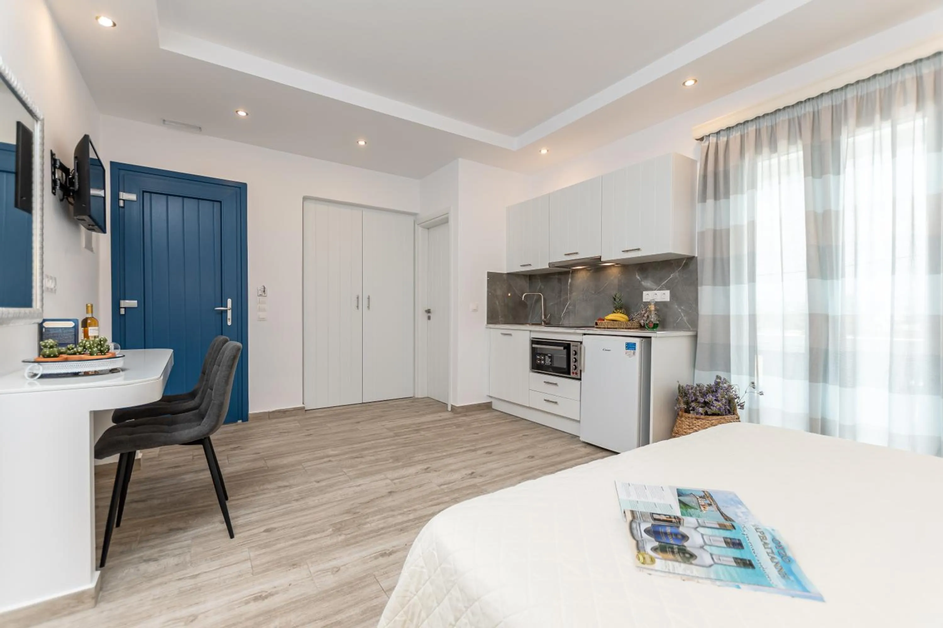 Photo of the whole room in Sun Beach Hotel