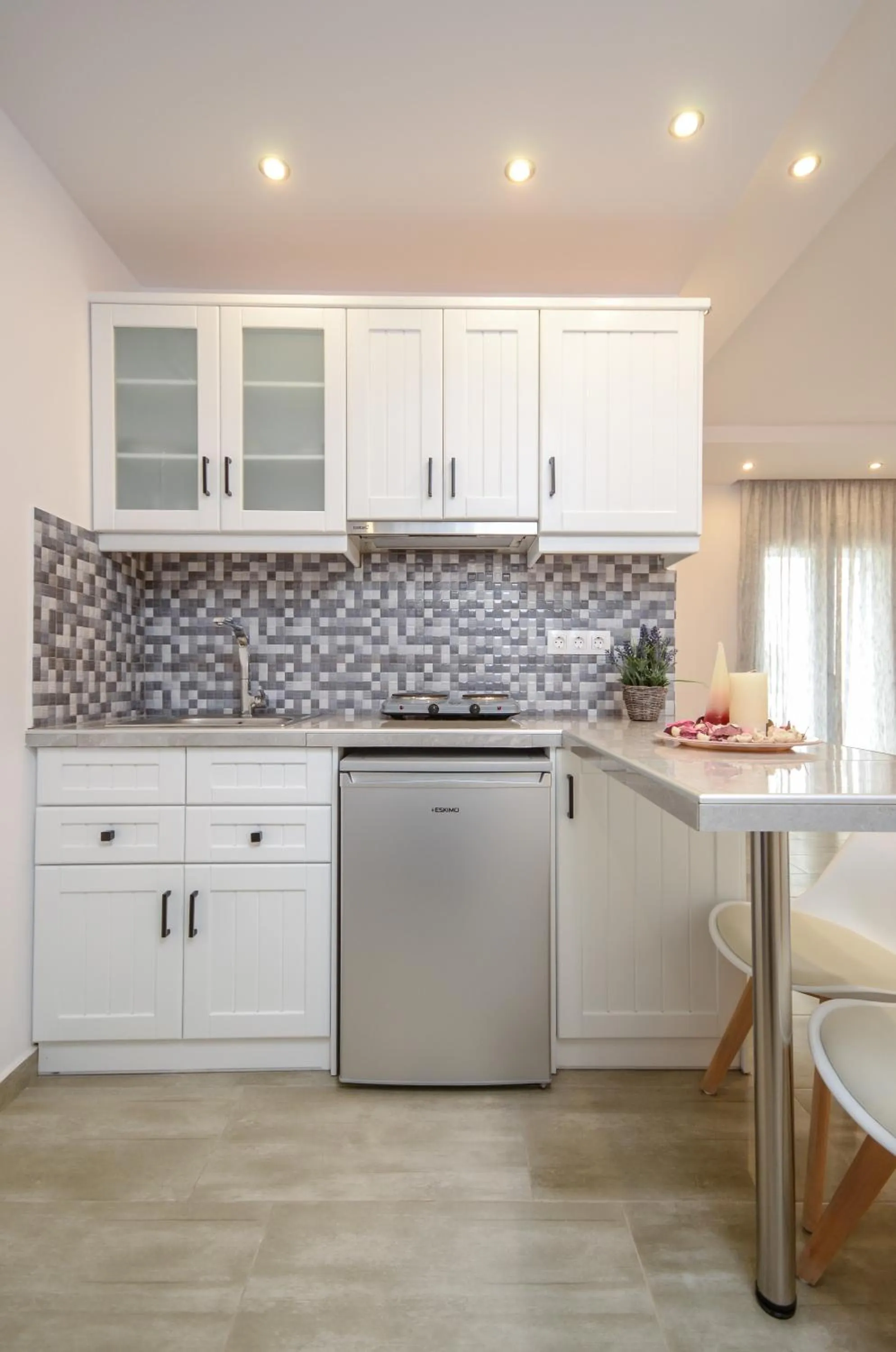 Kitchen or kitchenette in Sun Beach Hotel