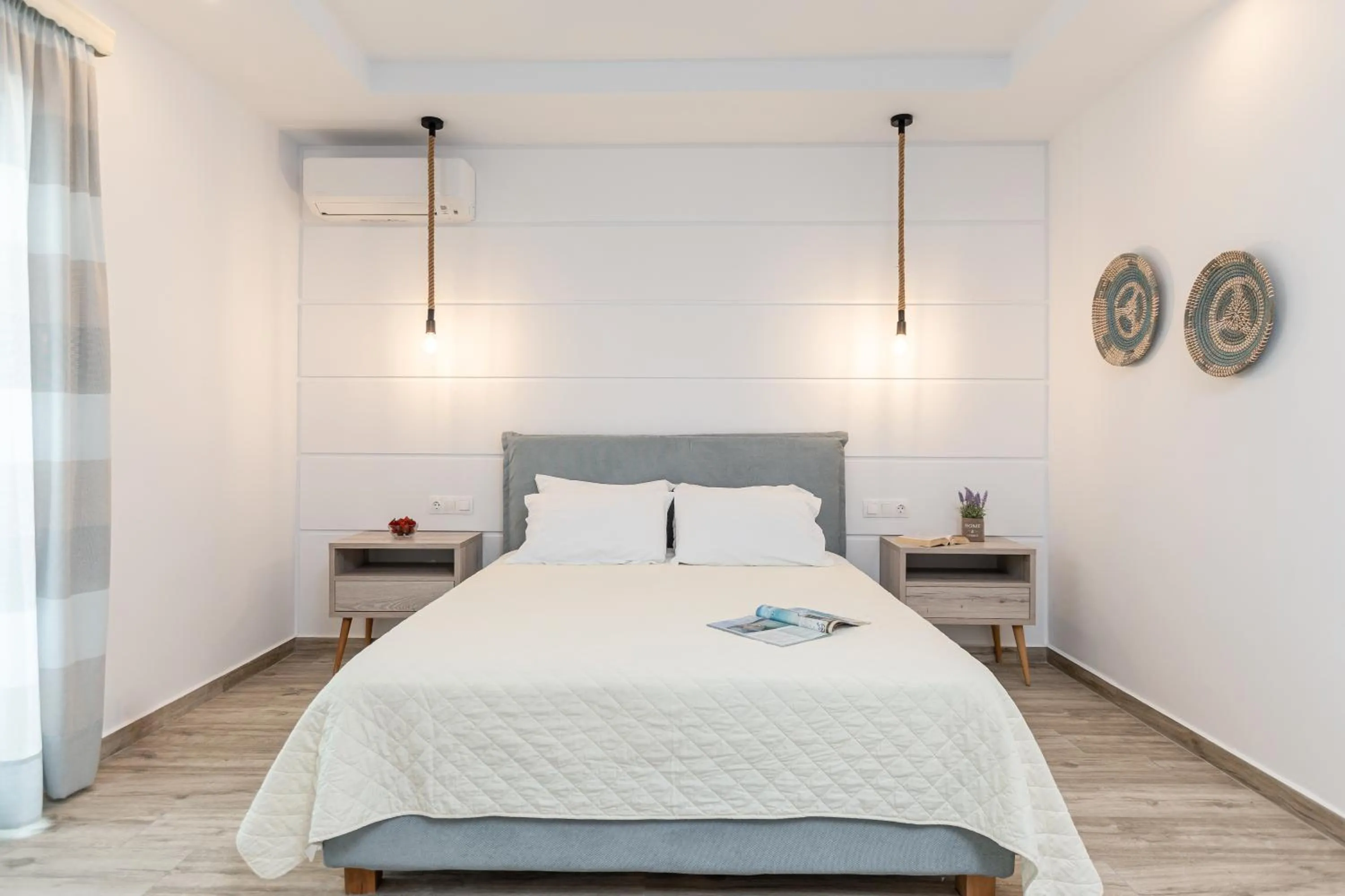 Bedroom, Bed in Sun Beach Hotel