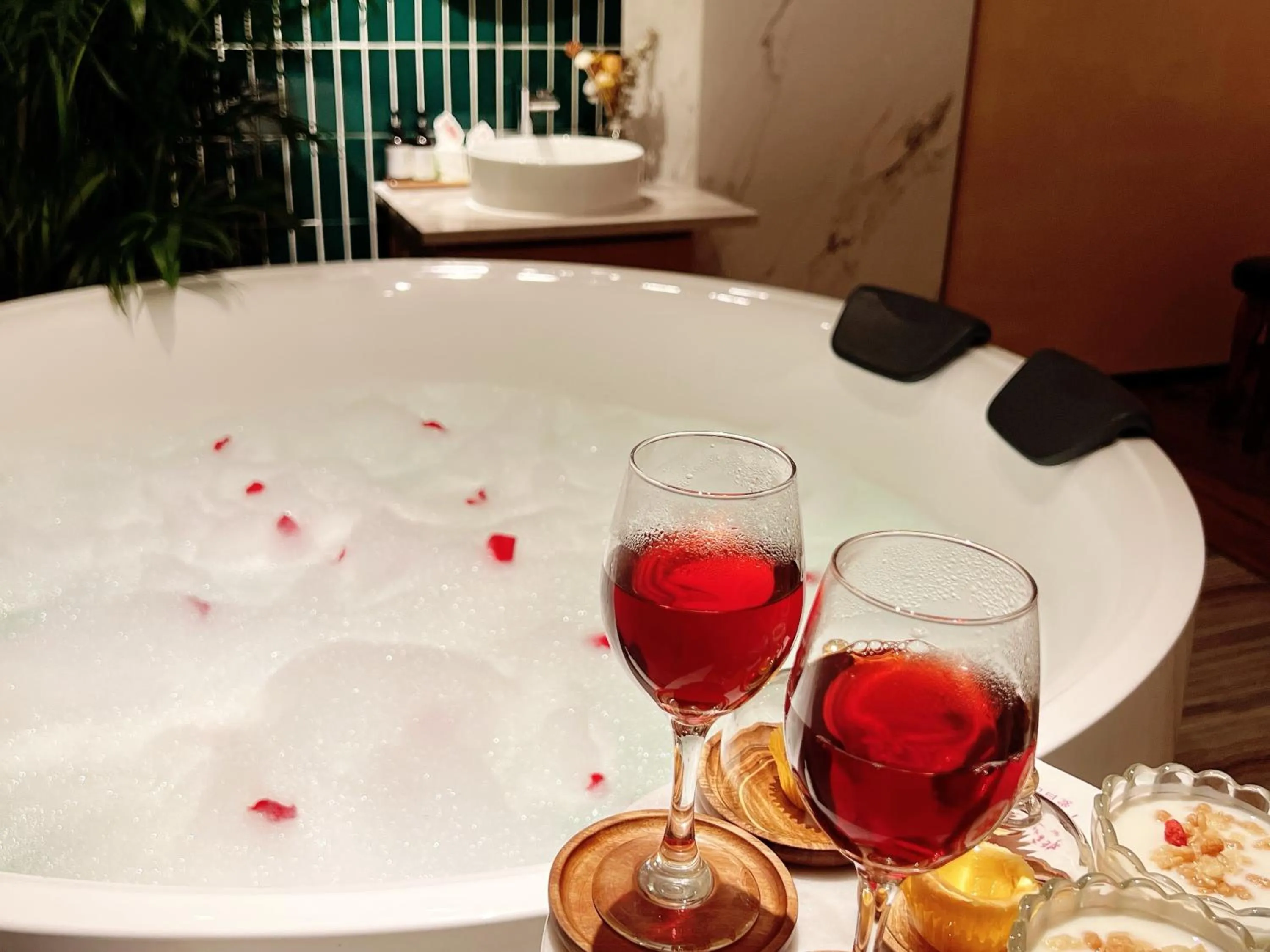 Spa and wellness centre/facilities in Gehua New Century Hotel Beijing