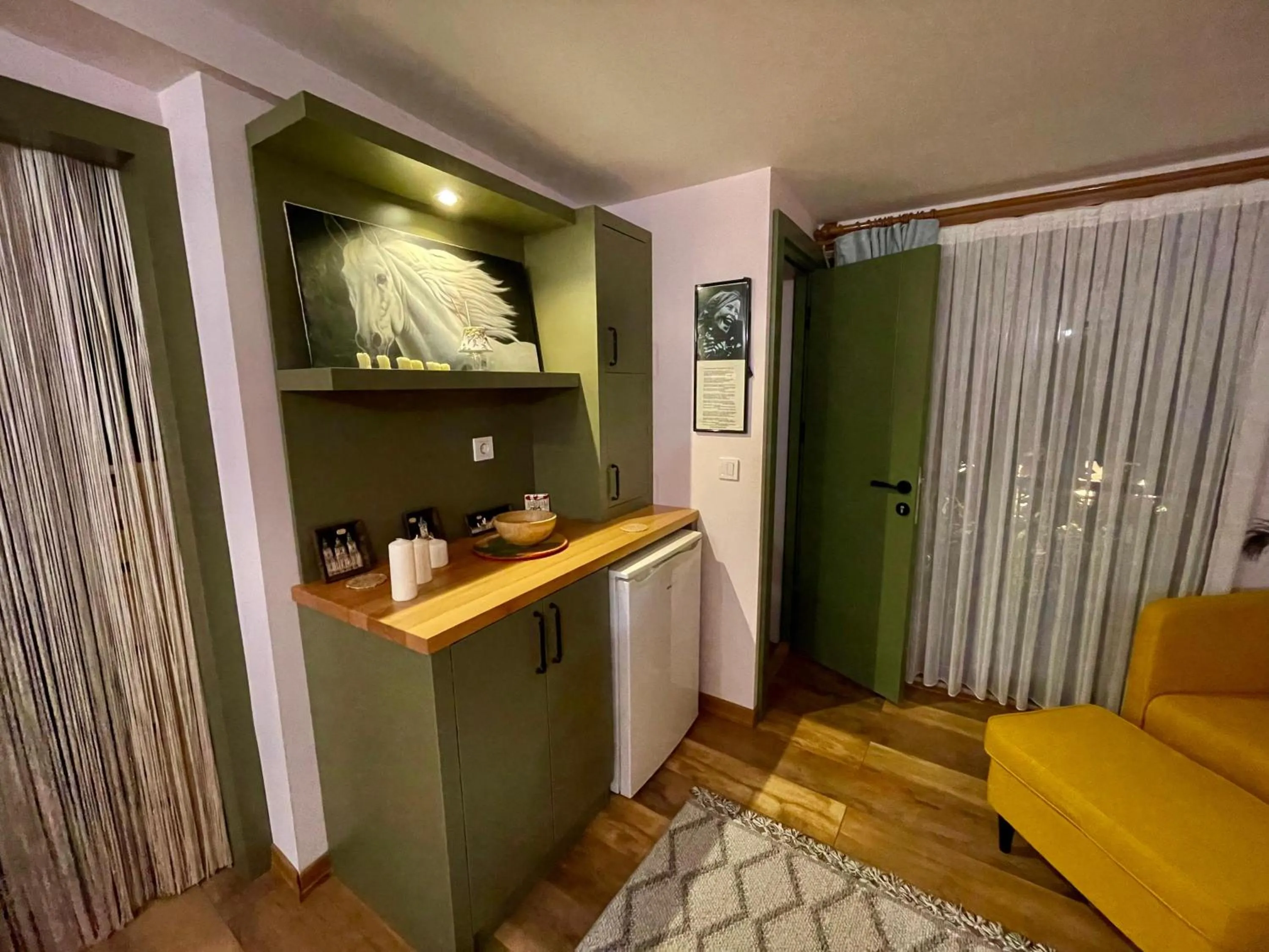 Shower in The Suite Apart Hotel