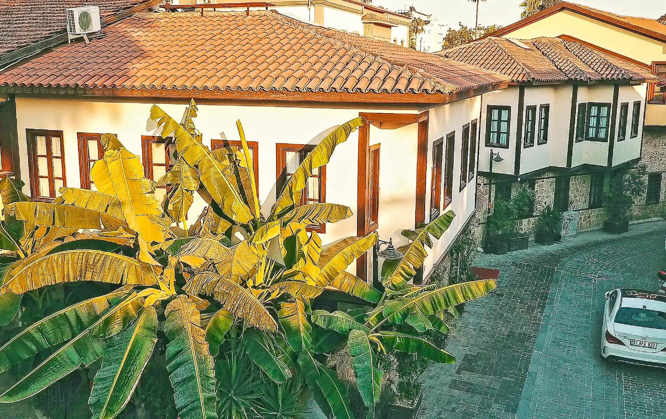 Facade/entrance in The Suite Apart Hotel