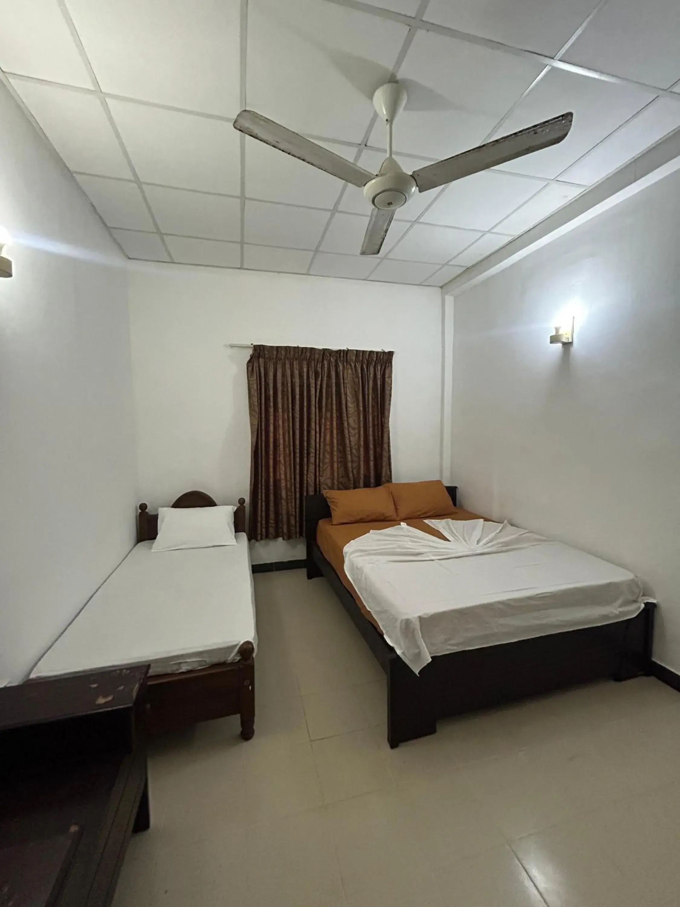 Budget Triple Room - single occupancy in Himo Guest Inn Budget Triple Room - single occupancy in Himo Guest Inn