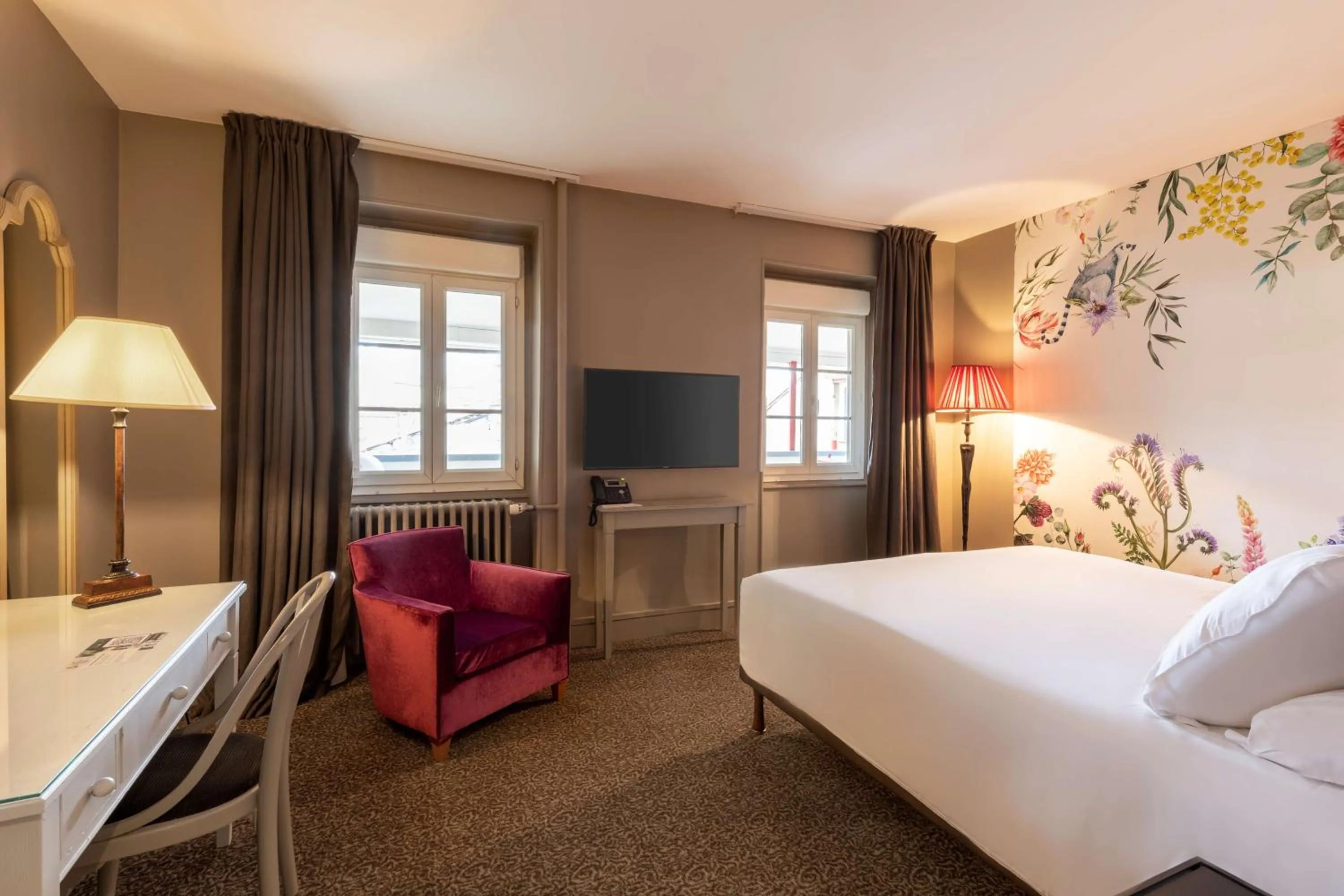 Bedroom, Bed in Best Western Plus d'Europe et d'Angleterre