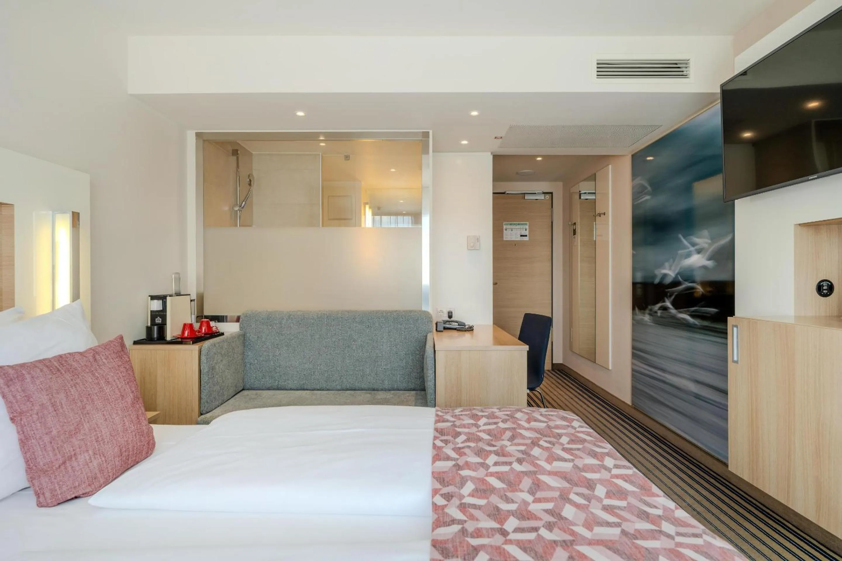 Bedroom, Bed in Best Western Plus Welcome Hotel Frankfurt