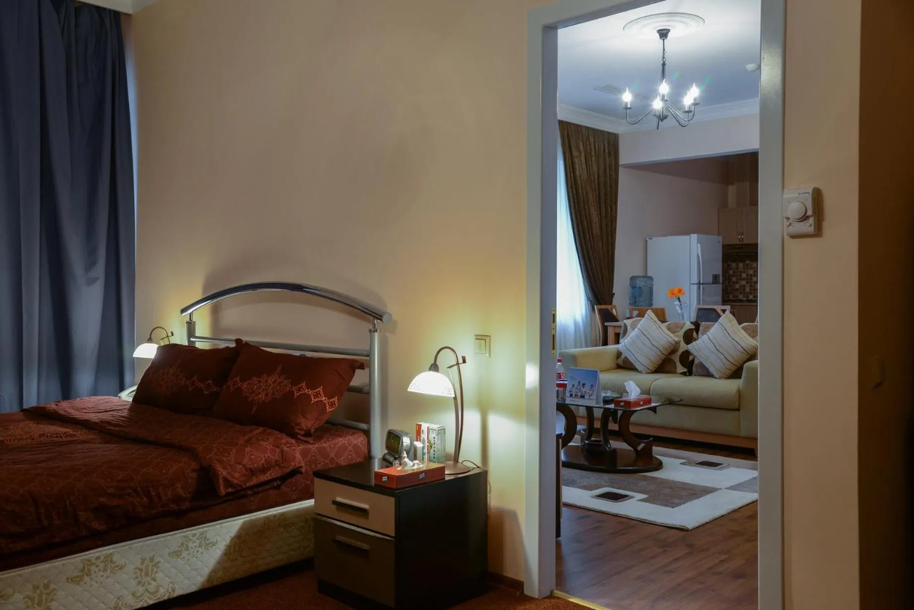 Bed in City Mansion ApartHotel