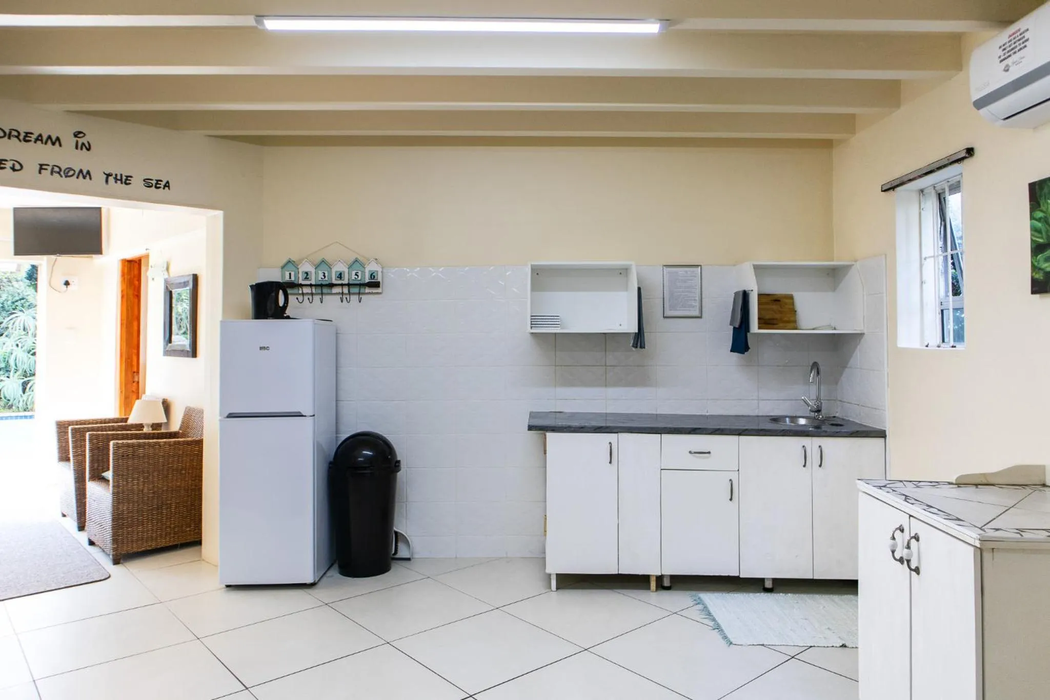 Kitchen or kitchenette in 305 Guest House