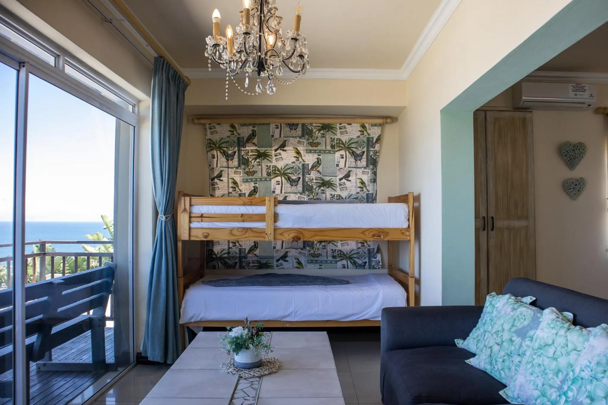 bunk bed in 305 Guest House