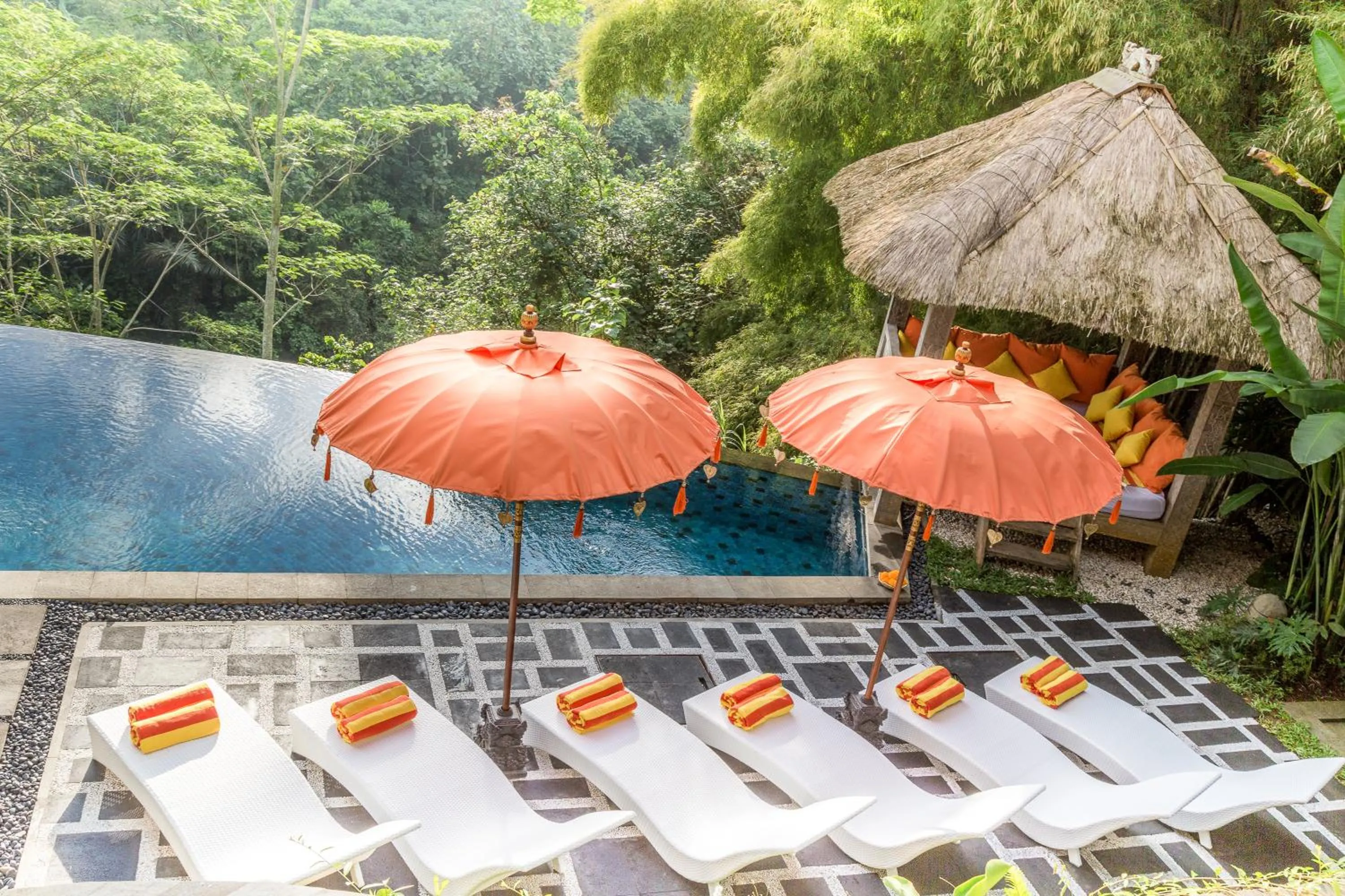 Shower in The Manipura Luxury Estate and Spa Up to 18 person, fully serviced