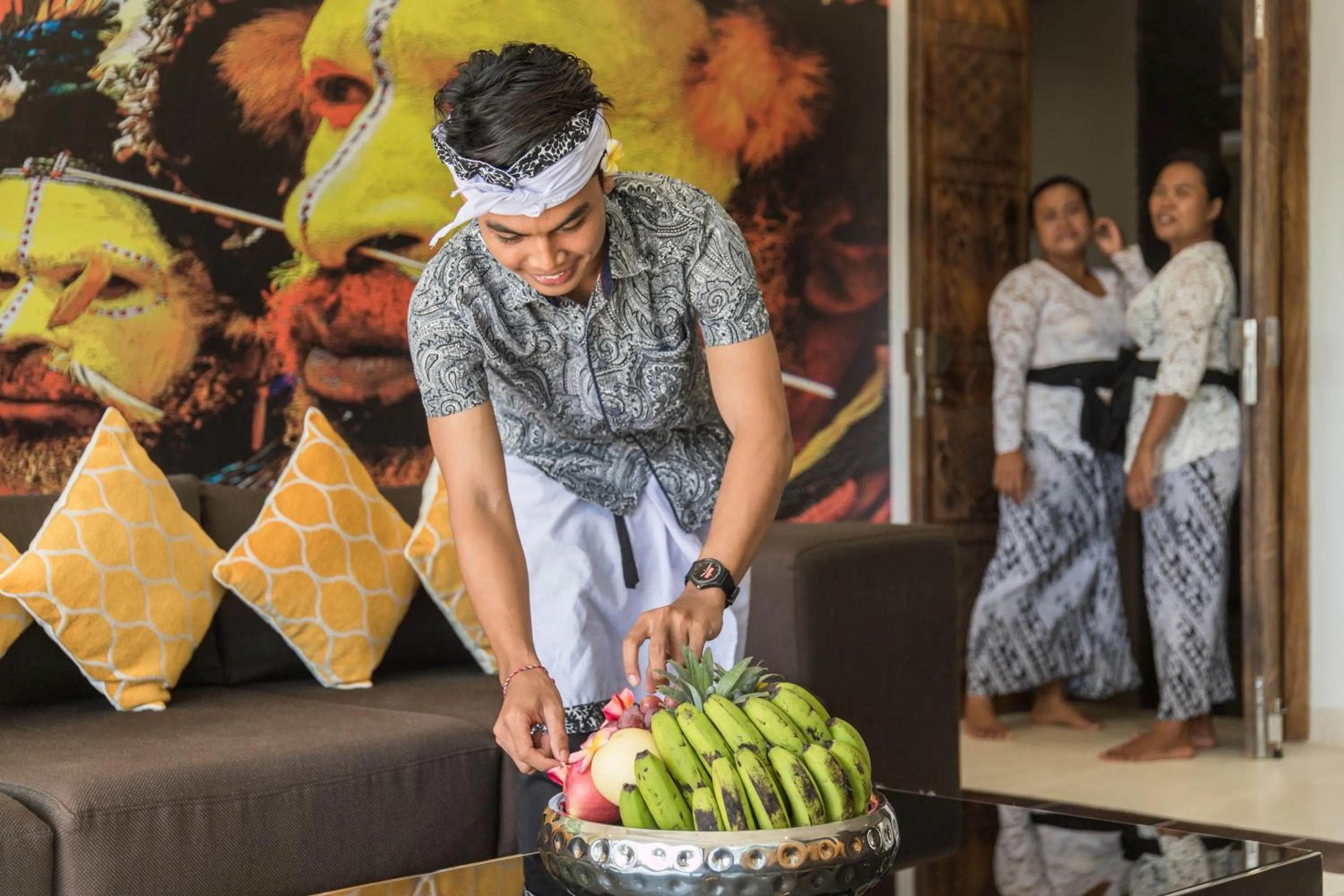 People in The Manipura Luxury Estate and Spa Up to 18 person, fully serviced