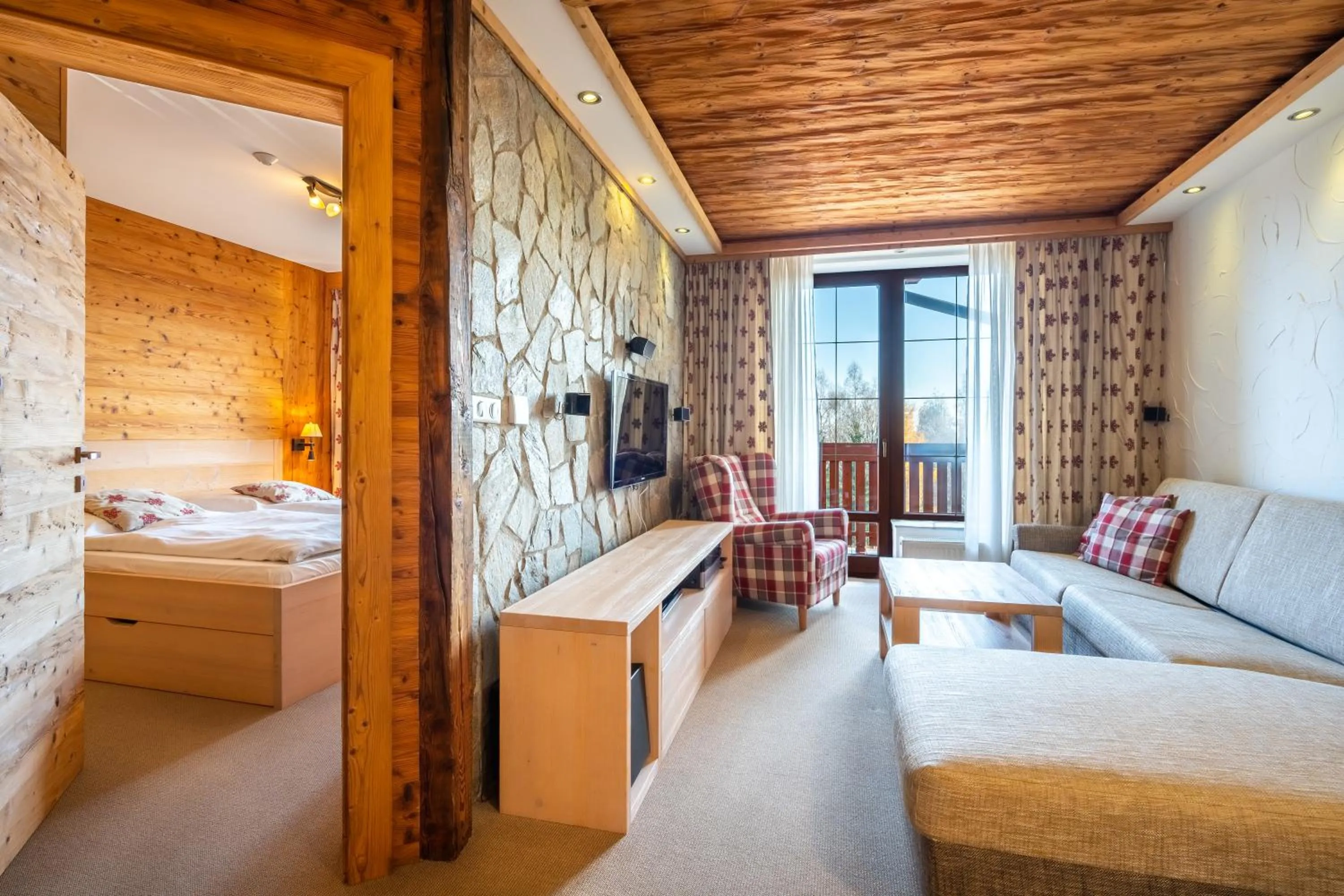 Decorative detail, Bed in Kukučka Lomnica - Tatranská Lomnica