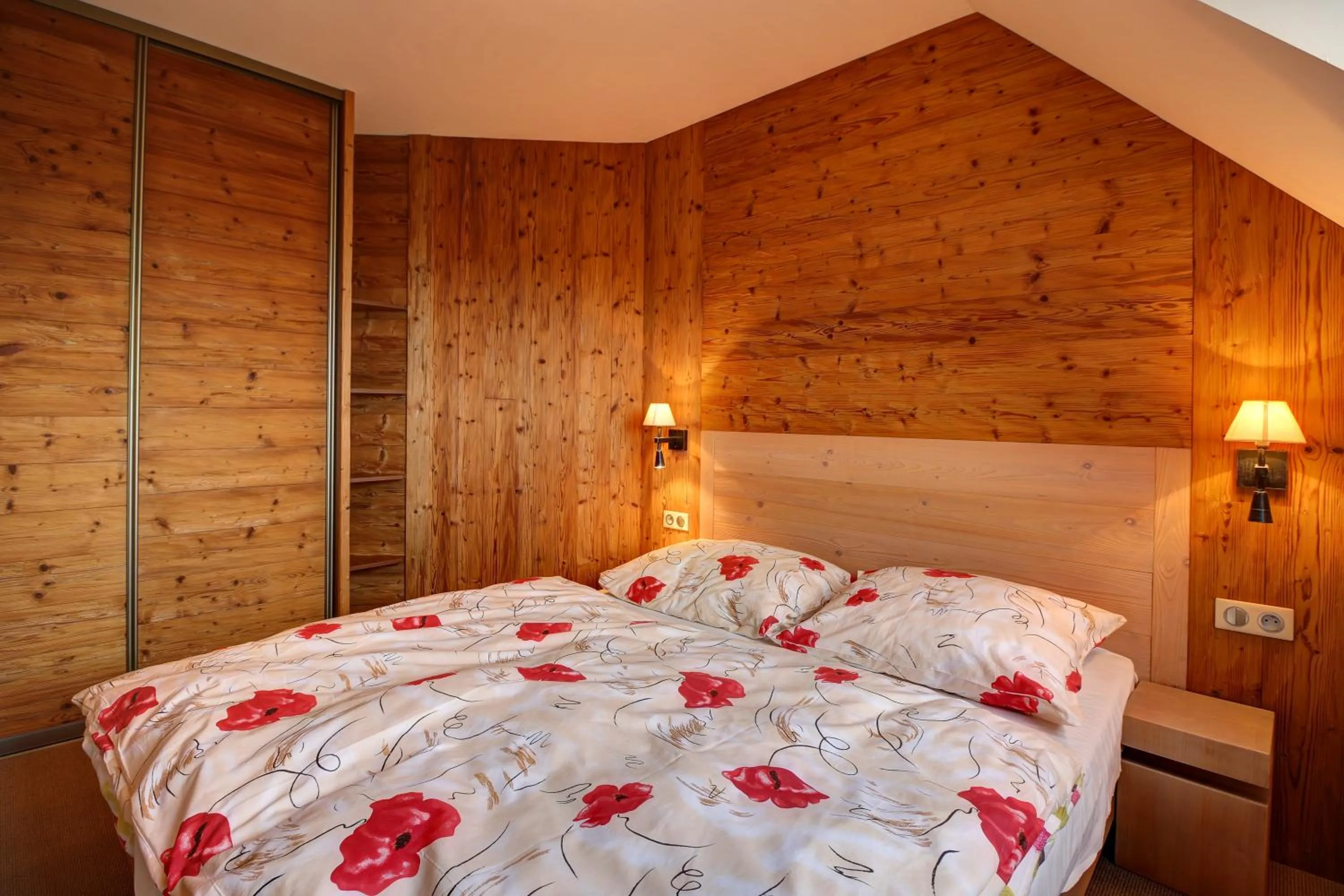 Bedroom, Bed in Kukučka Lomnica - Tatranská Lomnica