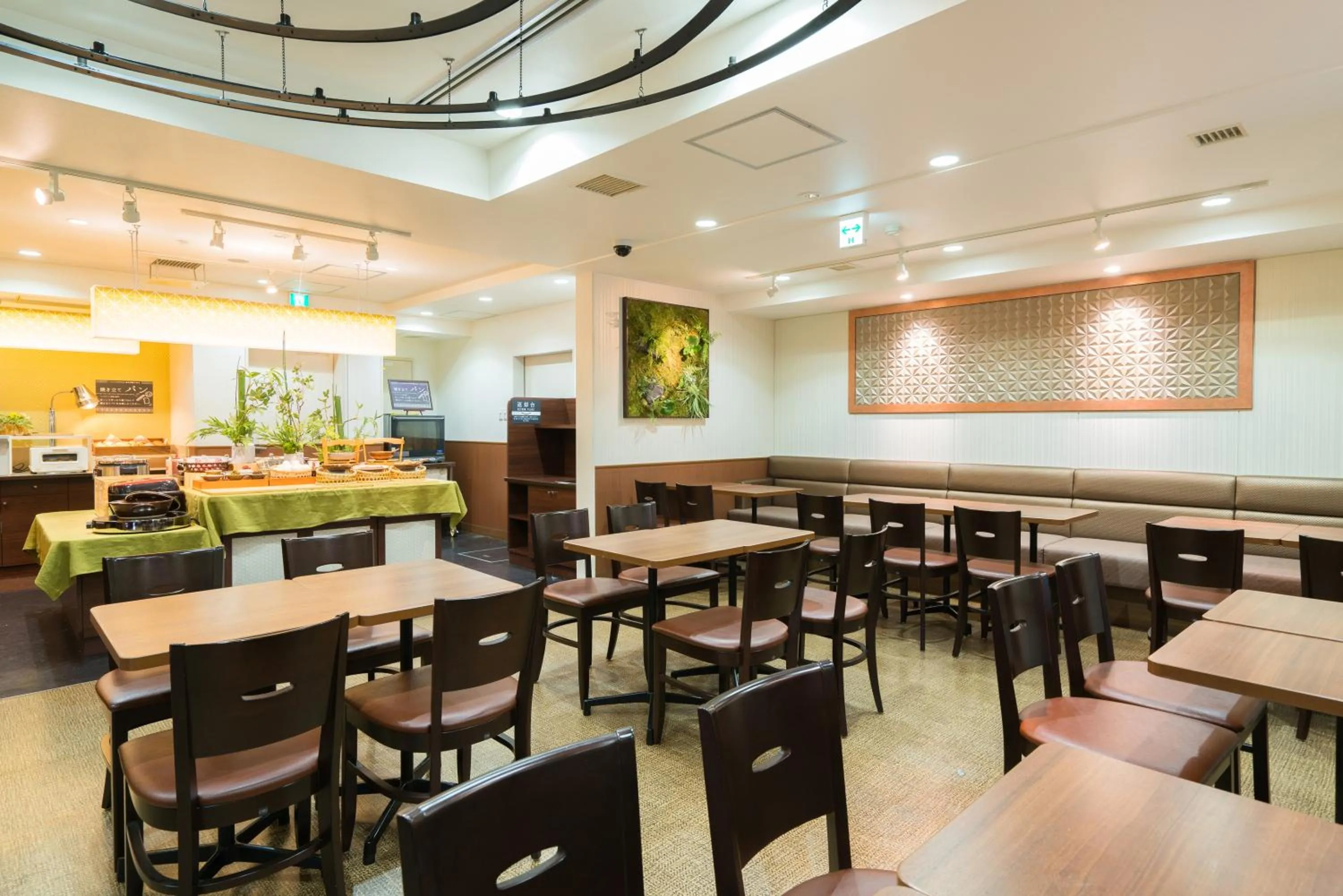 Restaurant/places to eat in Vessel Inn Hakata Nakasu