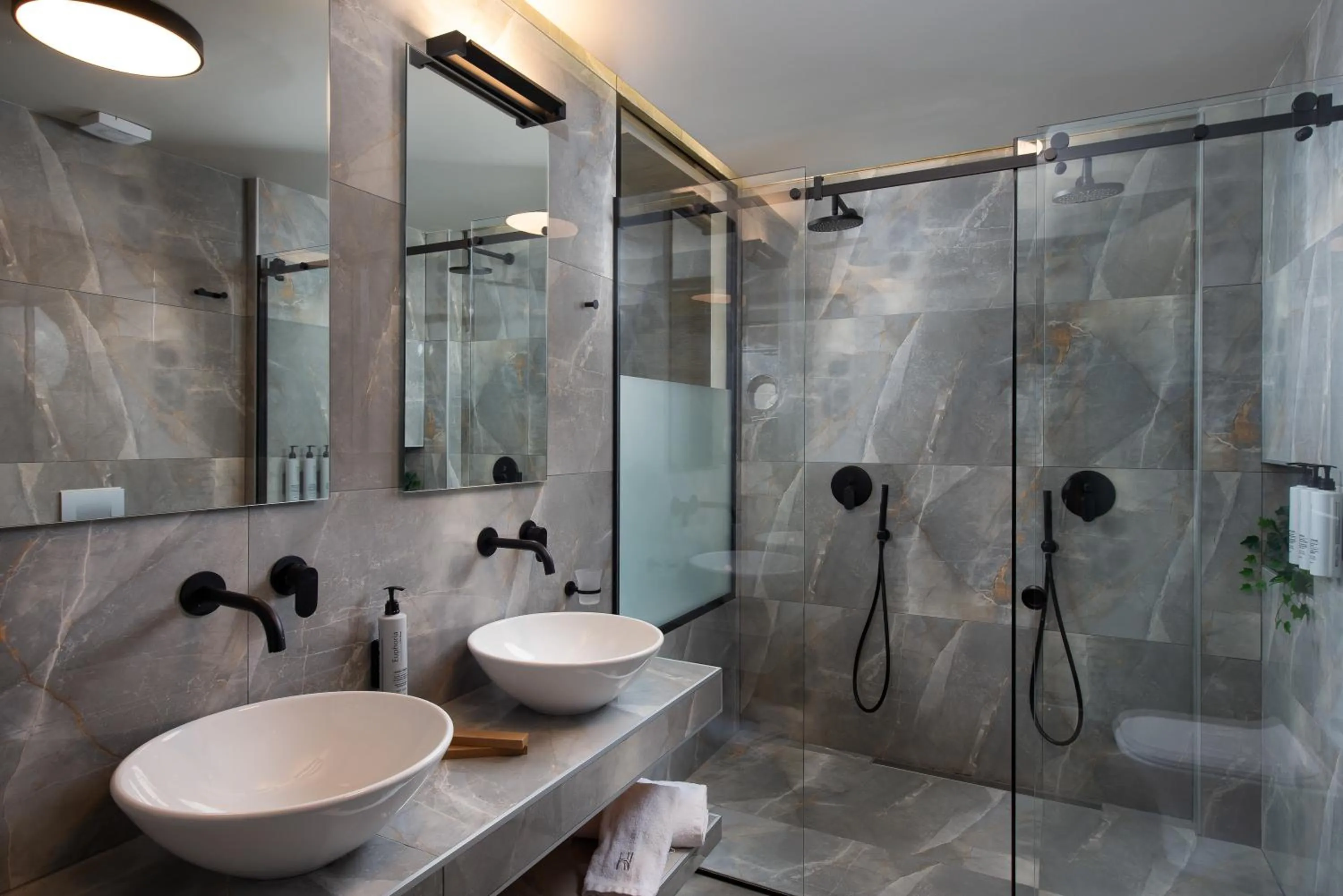 Heaven Hotel Thessaloniki Airport