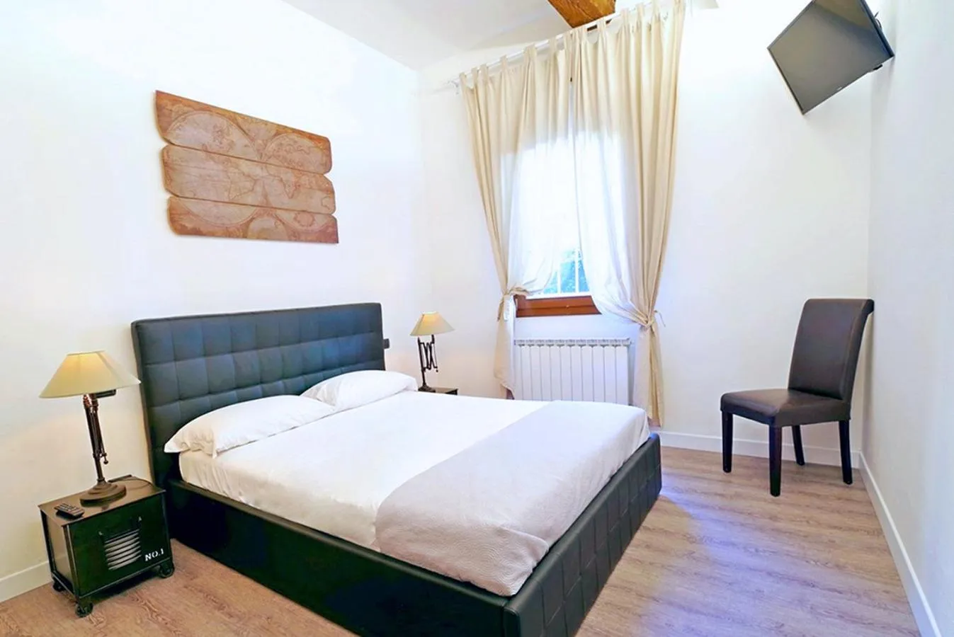 Bed in Steam House Room & Breakfast