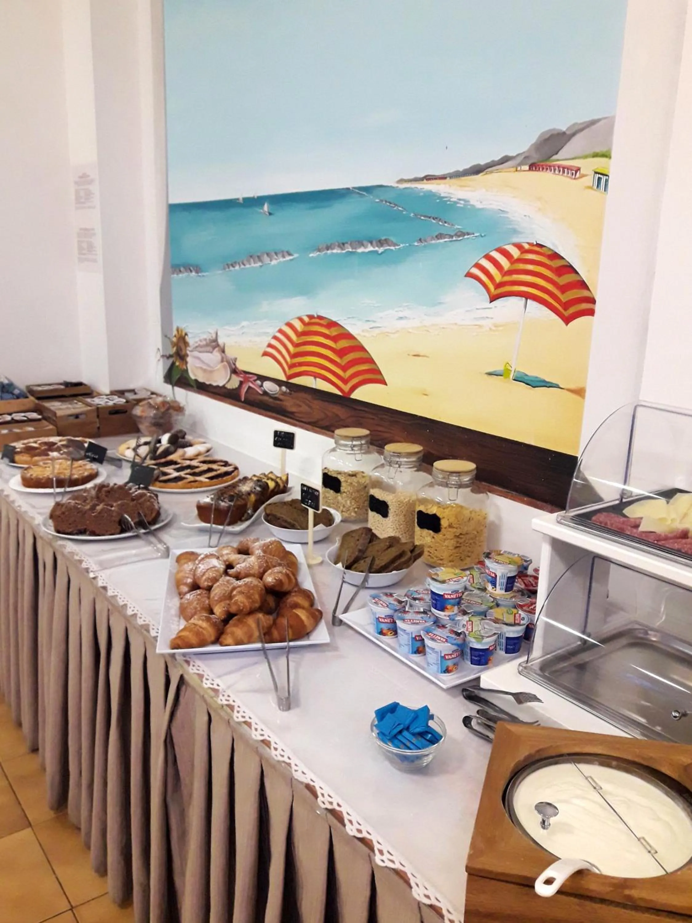 Breakfast in Hotel Caesar