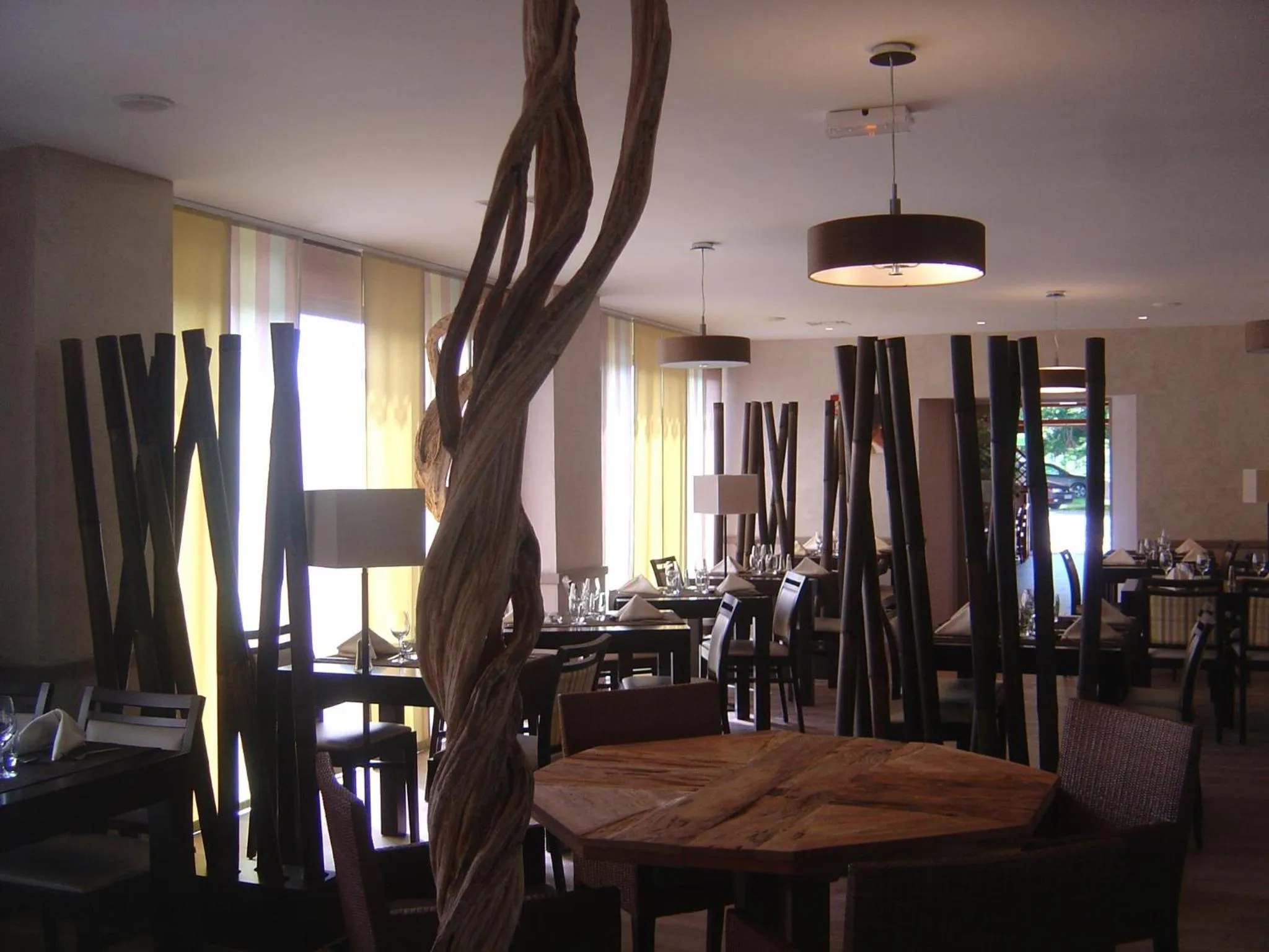 Restaurant/places to eat in Logis Hôtel Les 3B