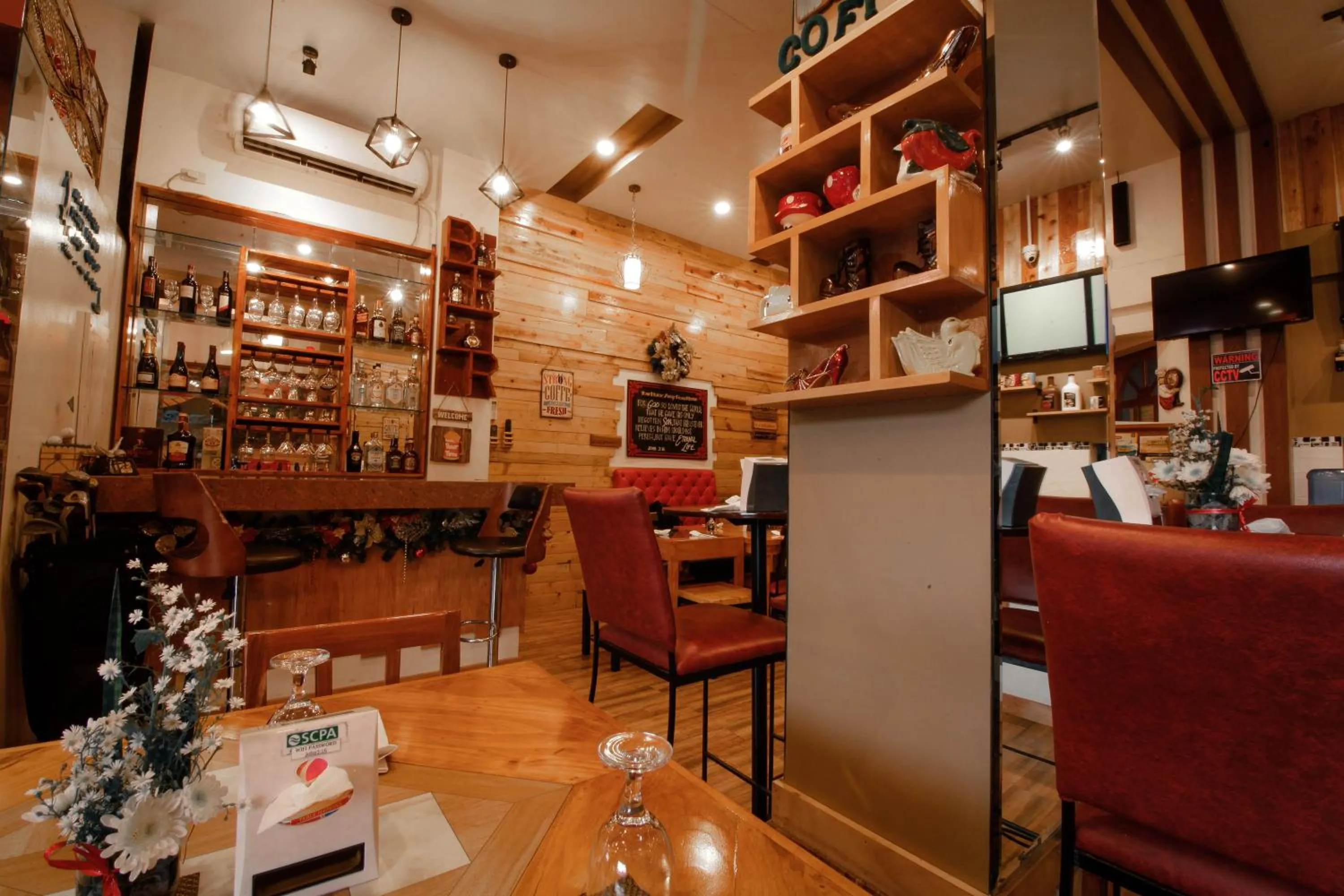 Restaurant/places to eat in Fj Manila Hotel