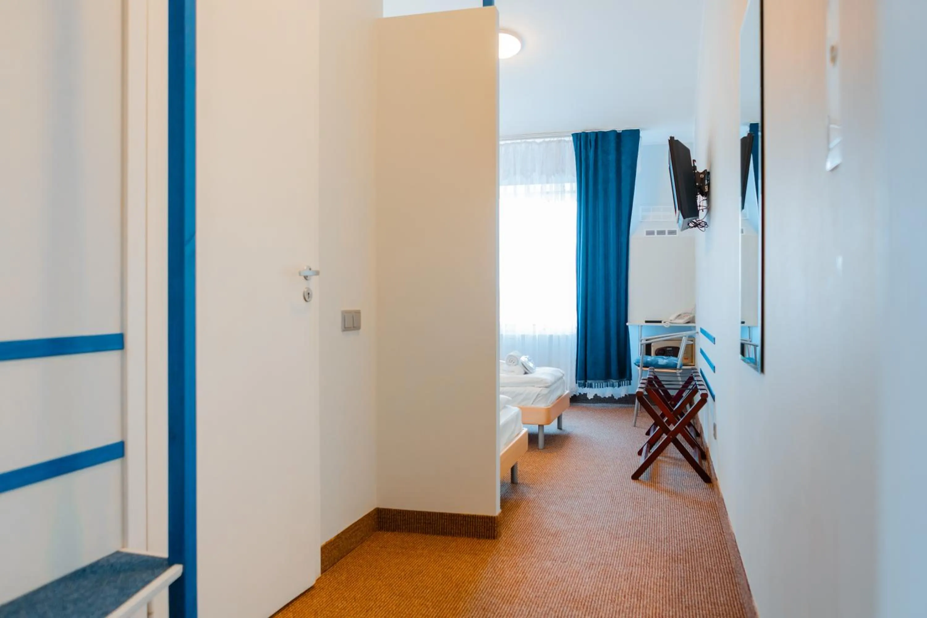 Photo of the whole room, Bed in Apart Hotel Tomo FREE PARKING