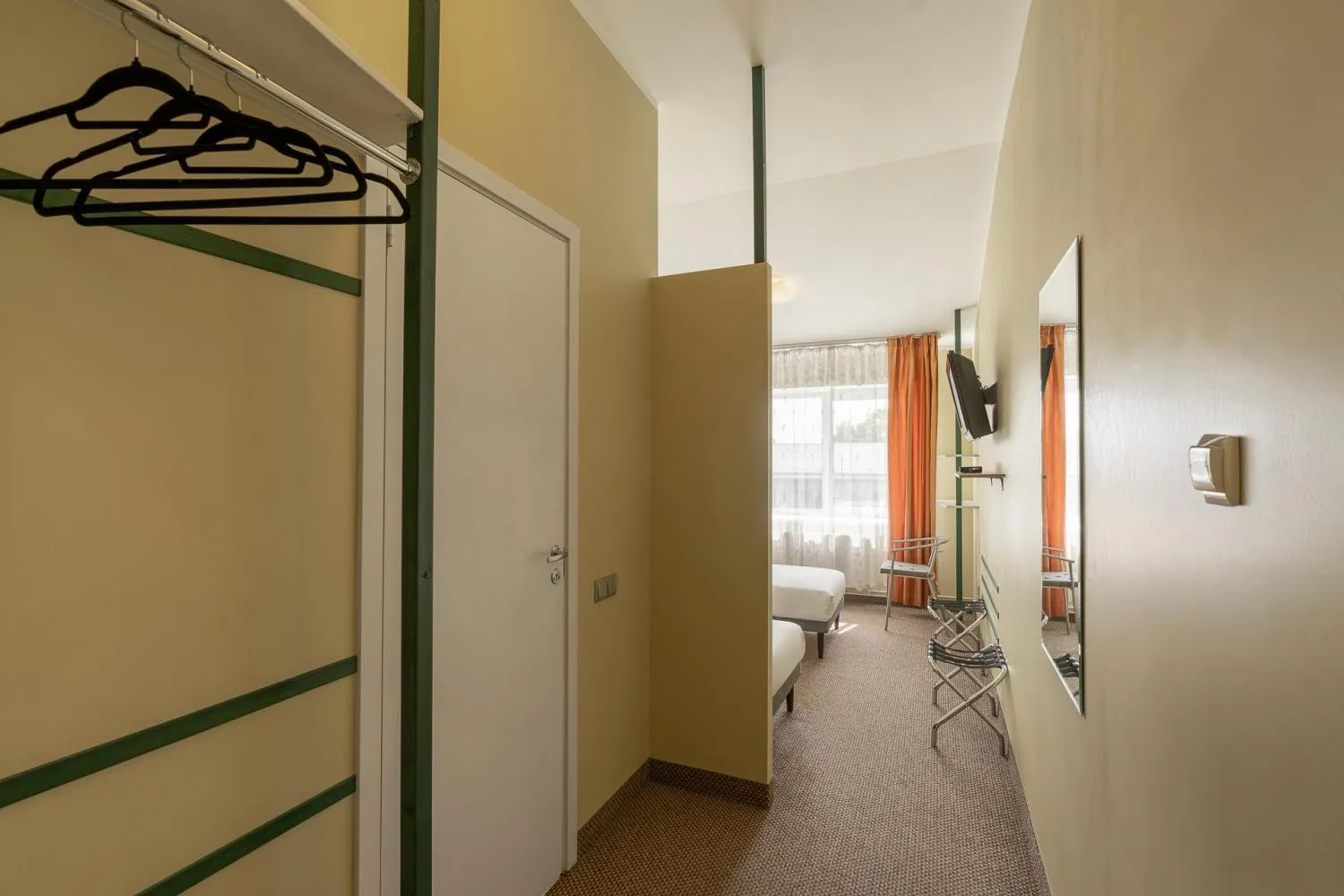 Photo of the whole room in Apart Hotel Tomo FREE PARKING