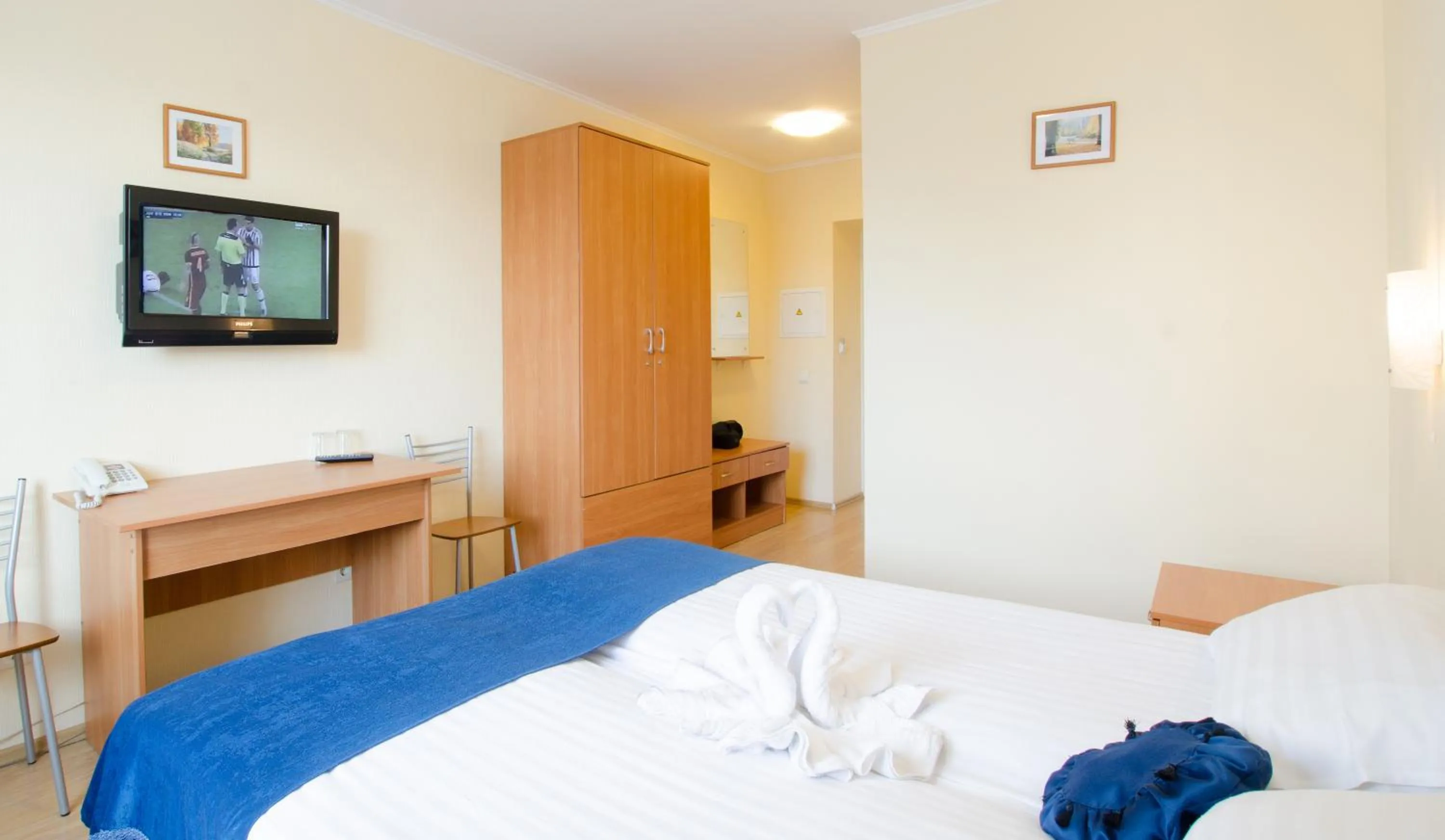 Bedroom, Bed in Apart Hotel Tomo FREE PARKING