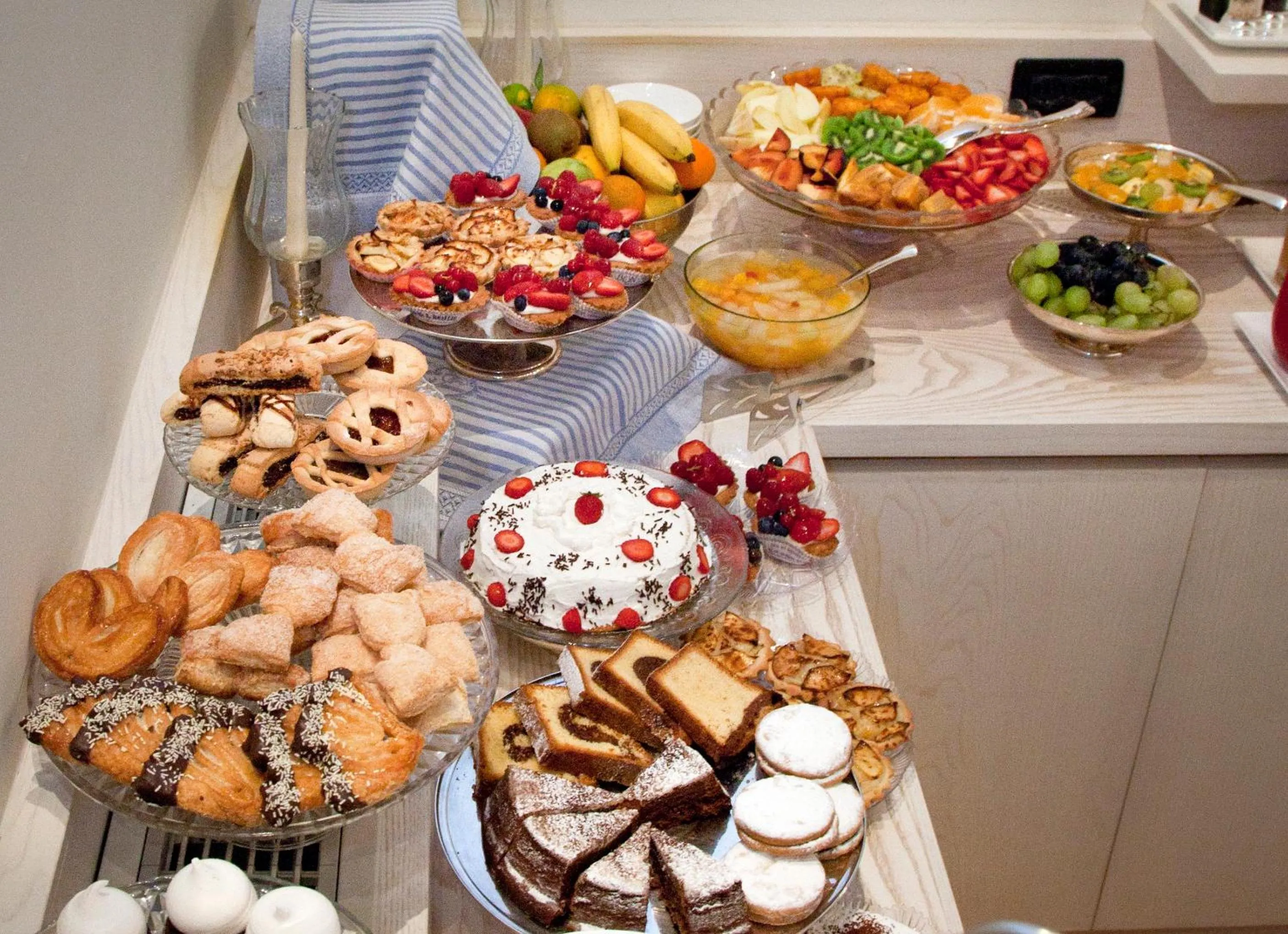 Restaurant/places to eat in Maison Tofani