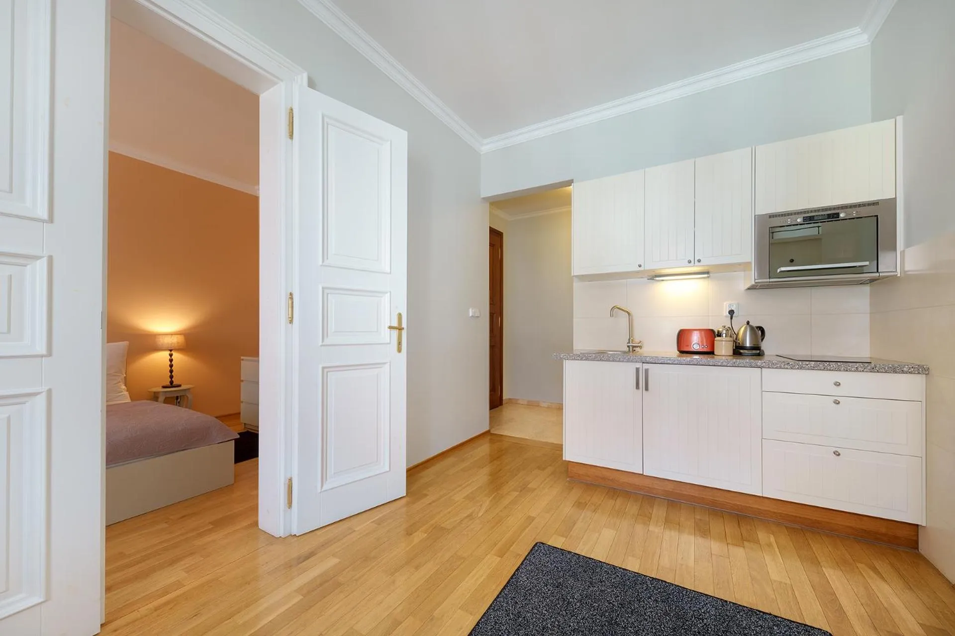 Kitchen or kitchenette, Bed in Hunger Wall Residence