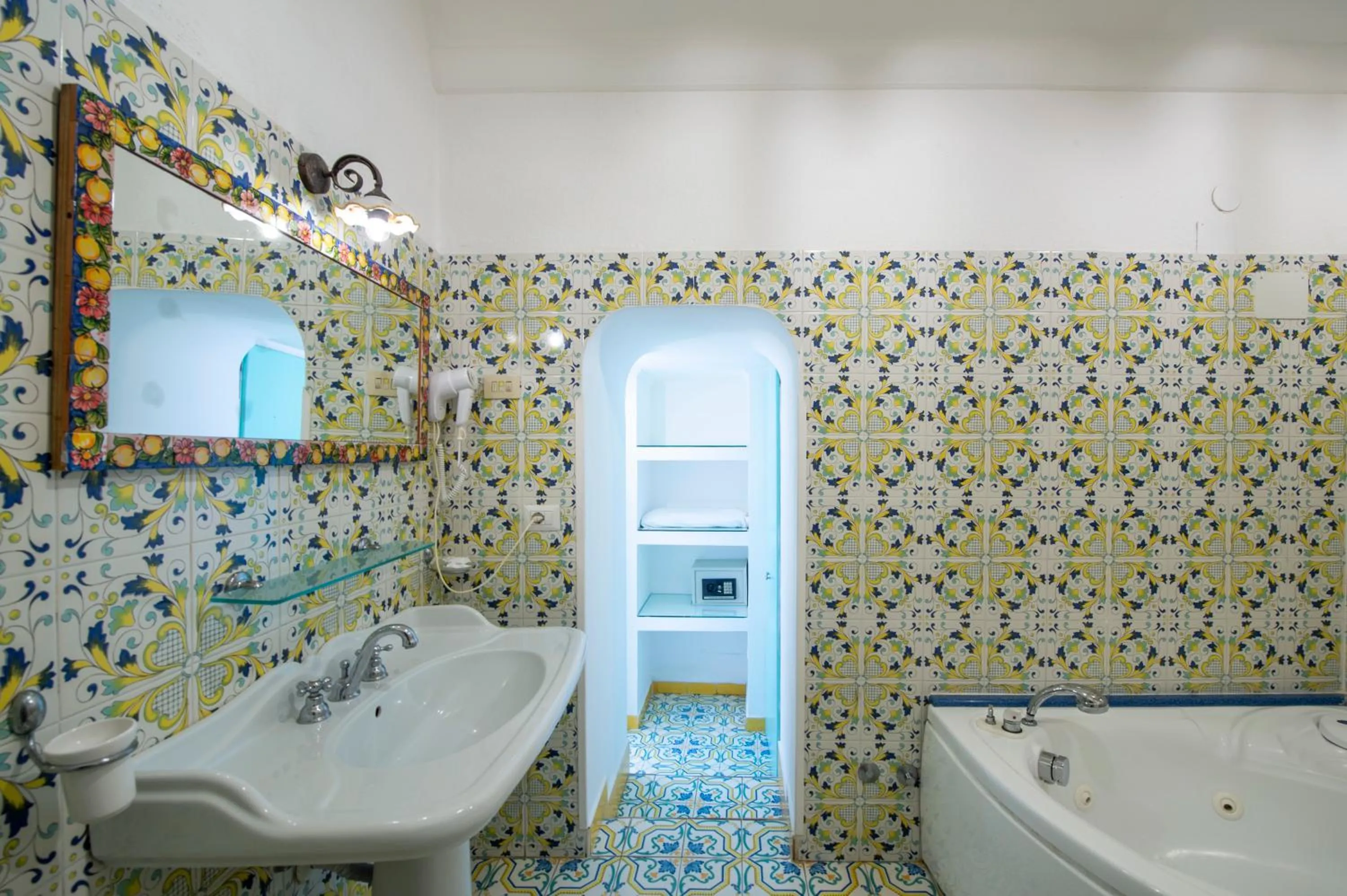 Bathroom in Hotel Costa Diva