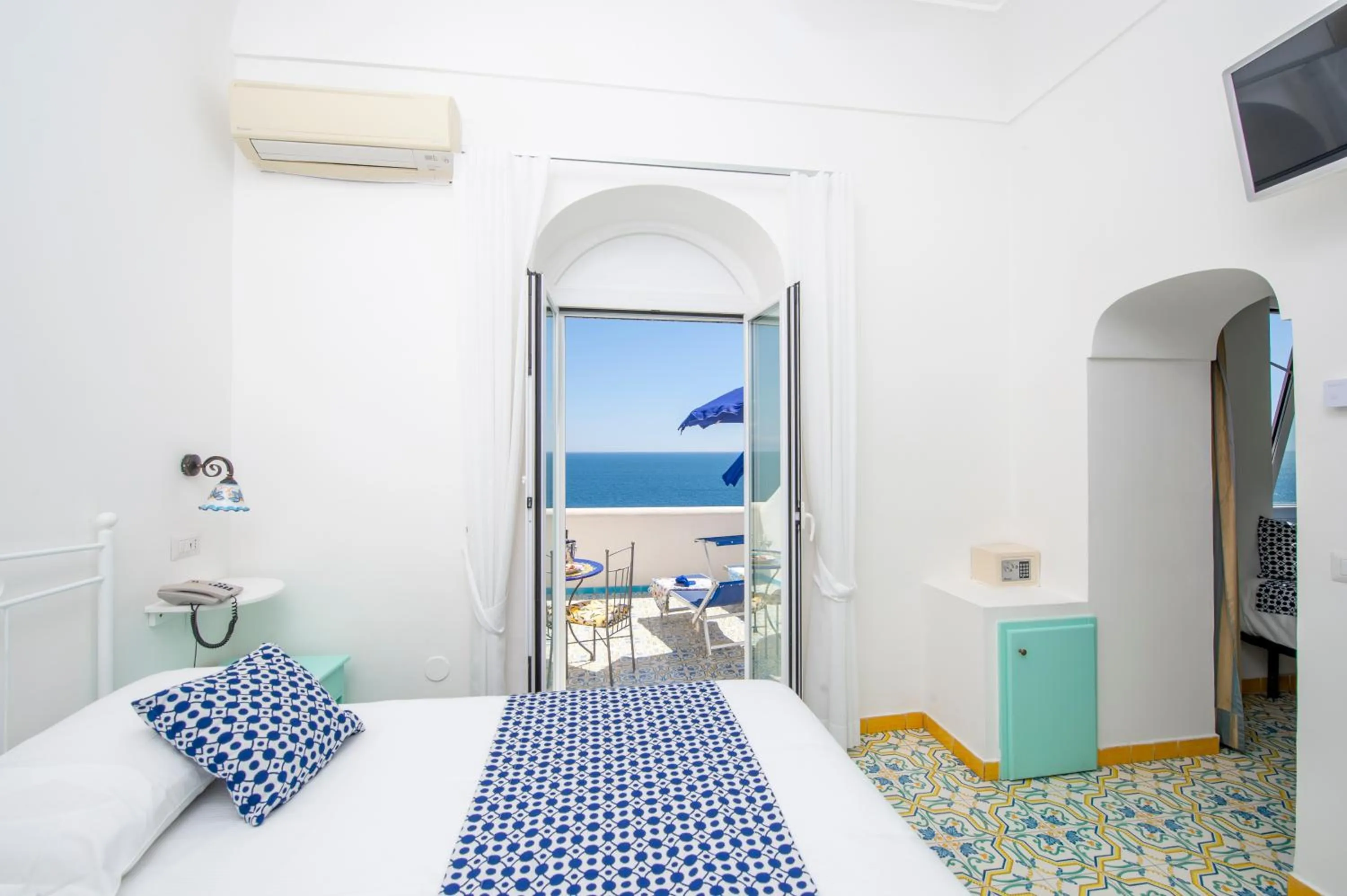 Photo of the whole room, Bed in Hotel Costa Diva