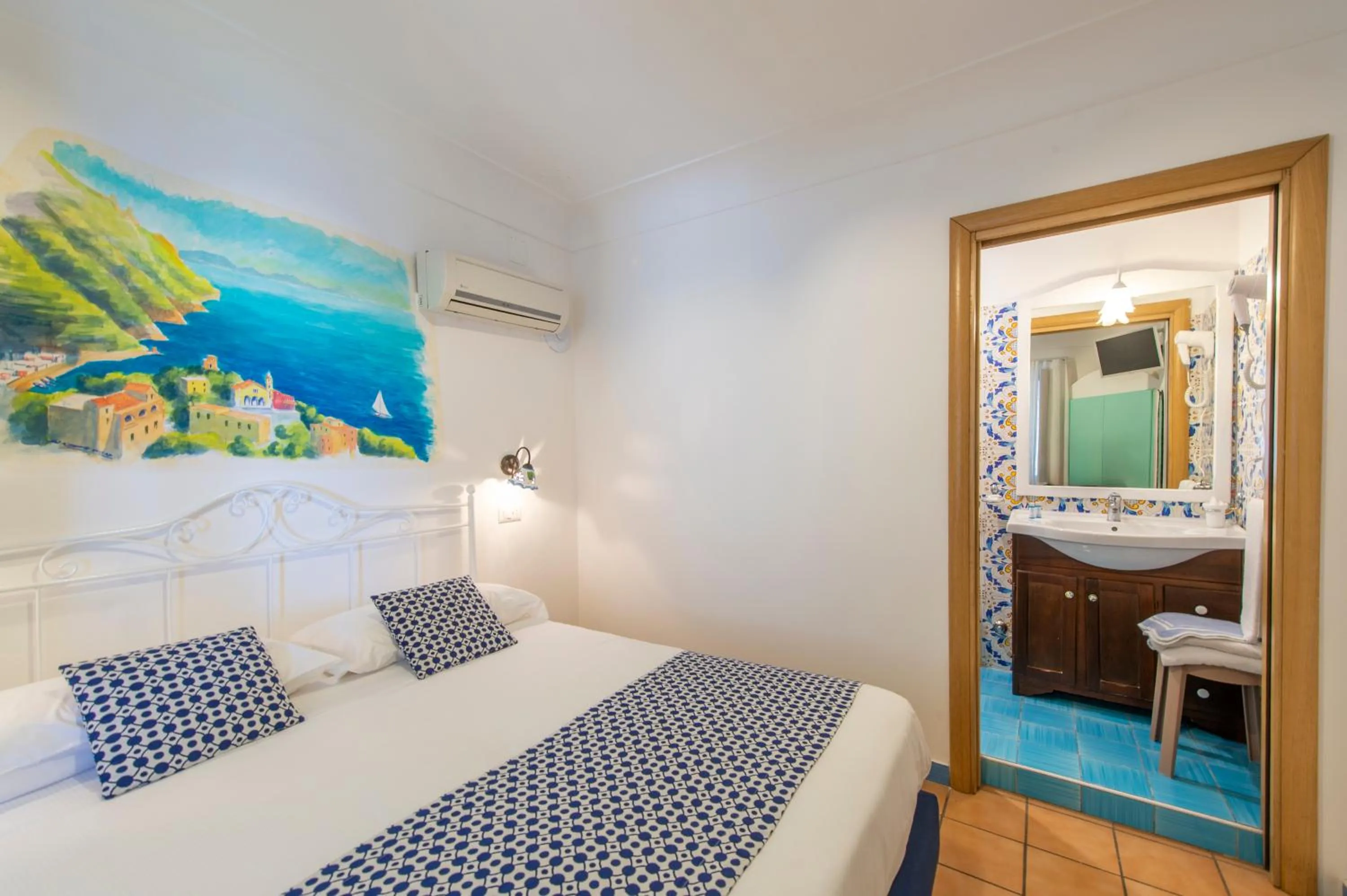 Bed in Hotel Costa Diva